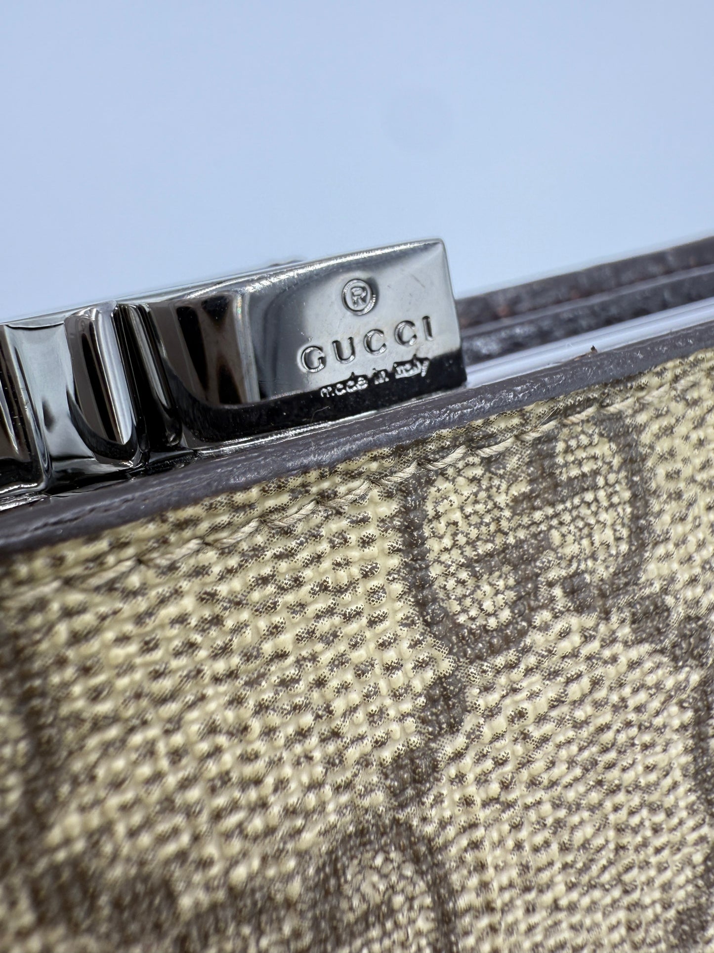 Gucci Supreme Coated Canvas Kisslock Wallet