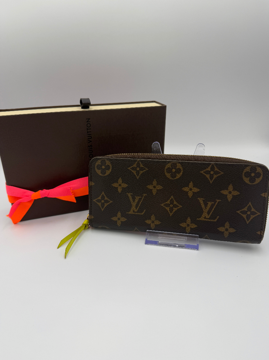 Louis Vuitton Monogram Coated Canvas Clemence Wallet CA2106