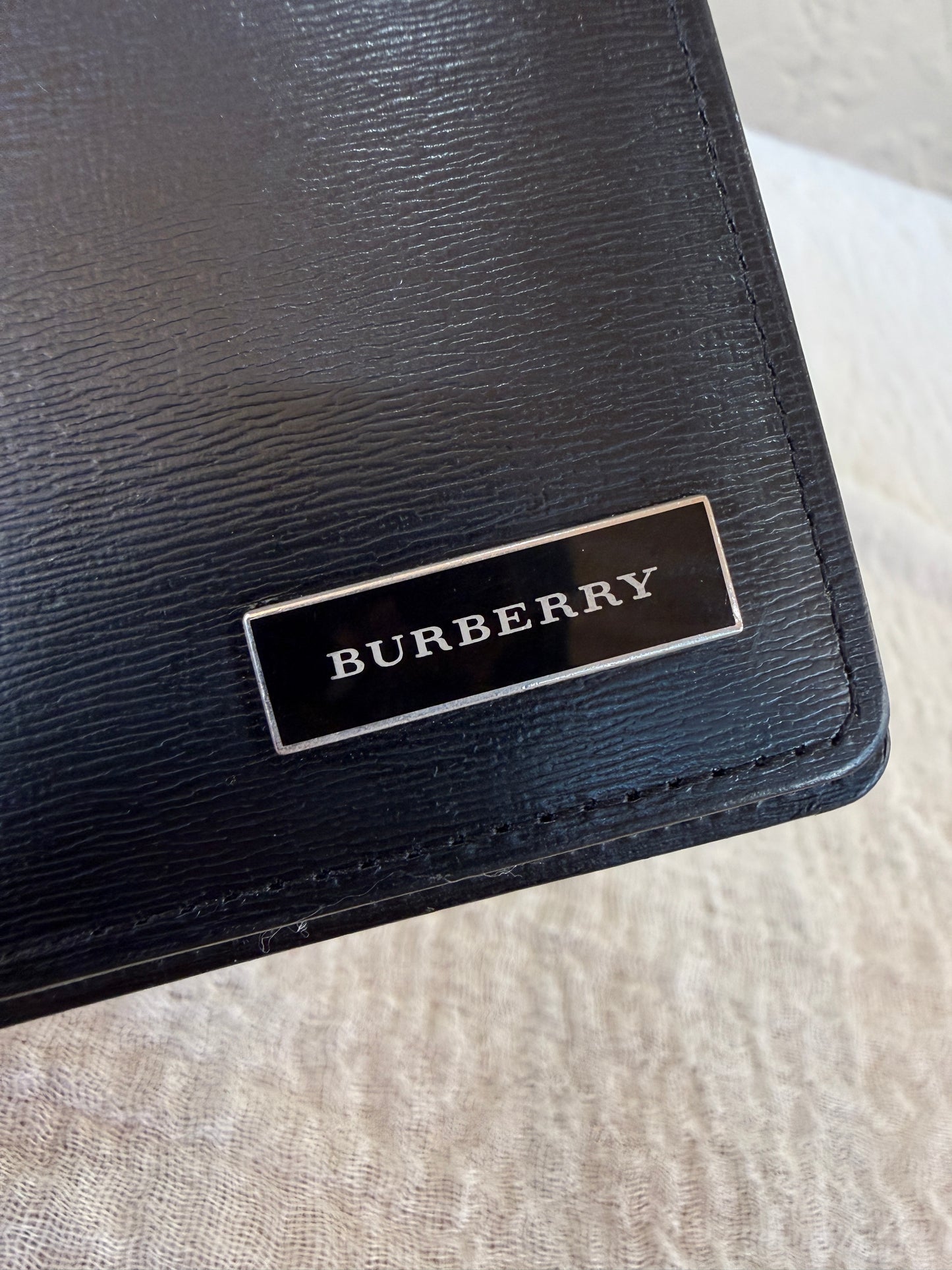 Burberry Leather Card Holder With Nova Check Interior