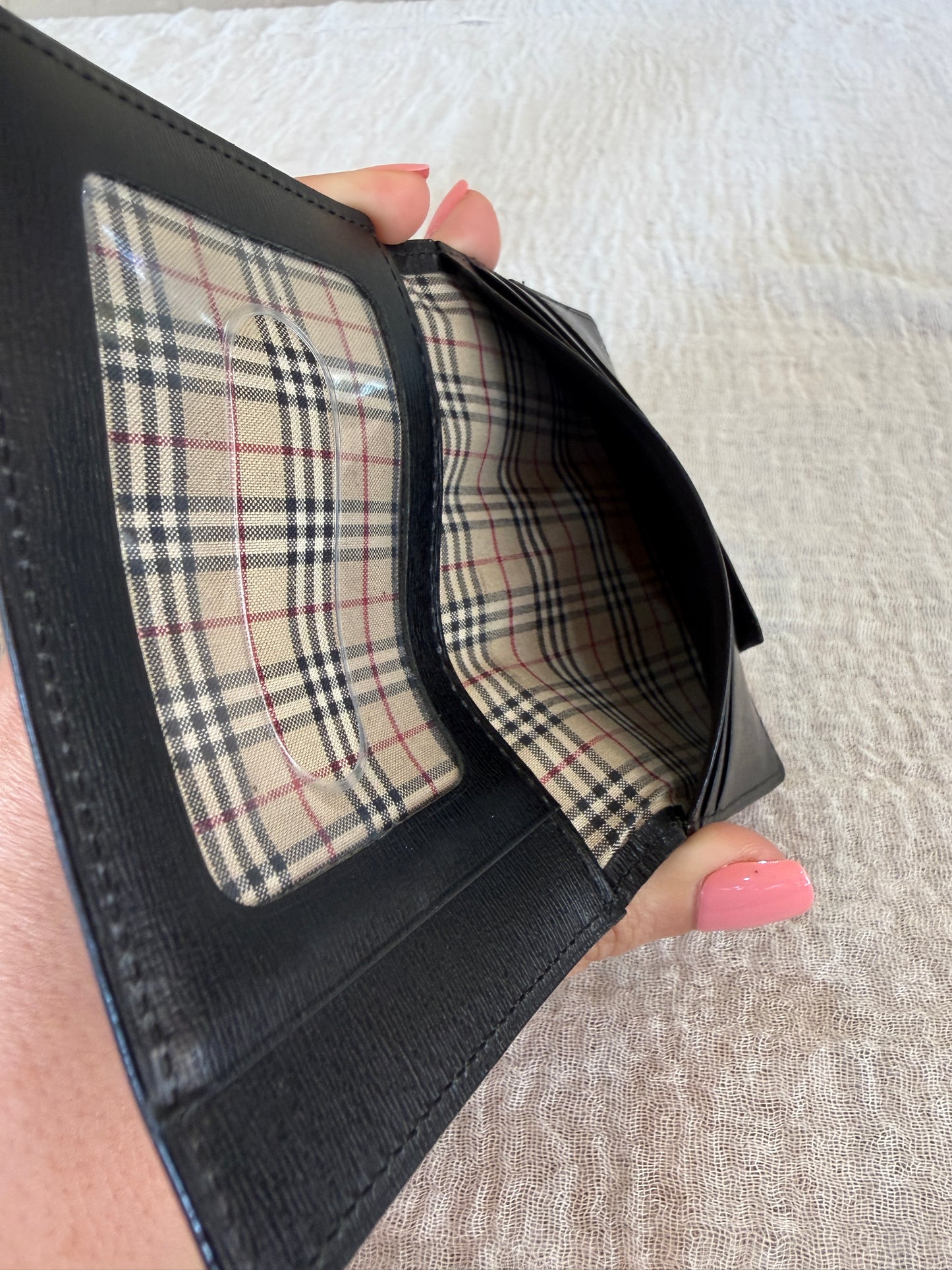 Burberry Leather Card Holder With Nova Check Interior