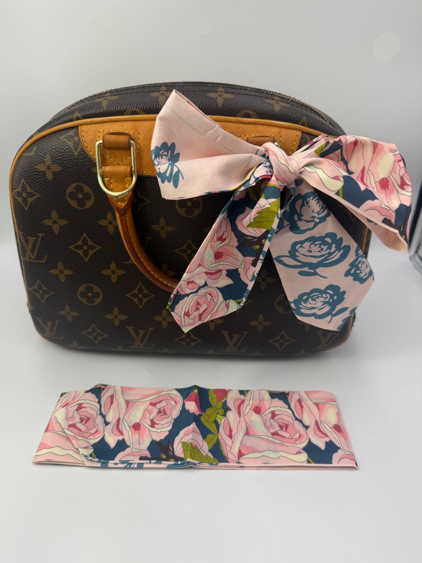 UNBRANDED Pink And Blue Floral Two Sided Twilly Pair NEW WITH TAGS