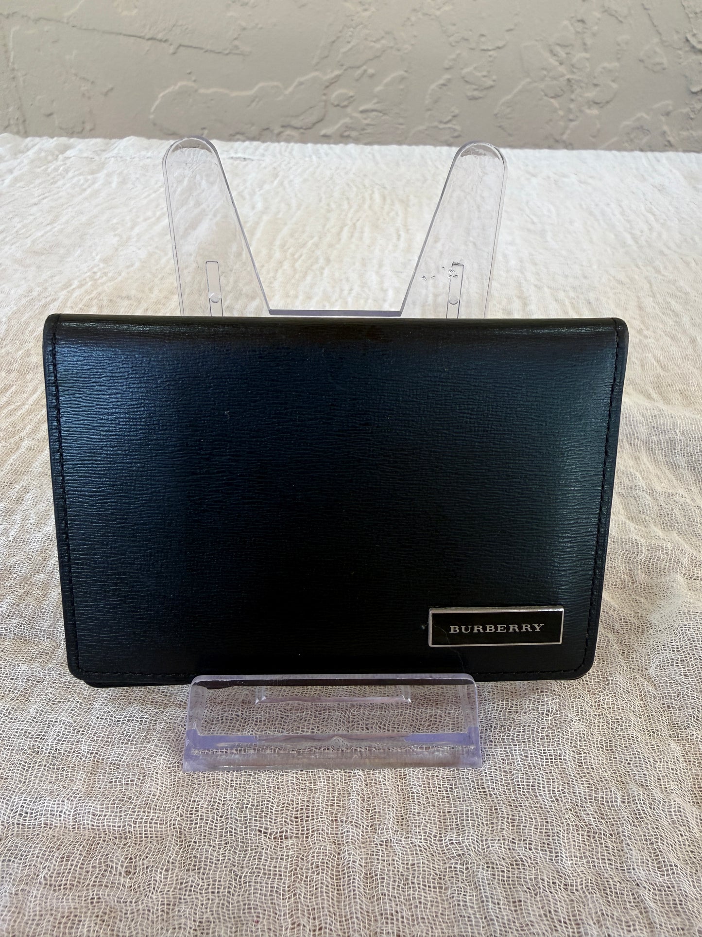 Burberry Leather Card Holder With Nova Check Interior