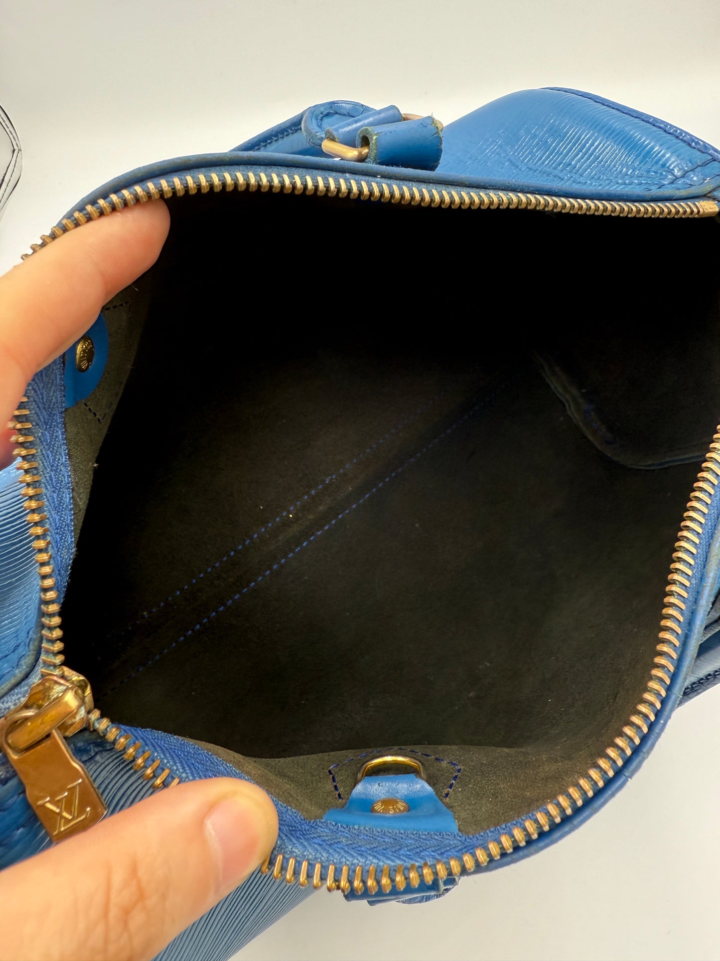 Louis Vuitton Speedy 25 Blue Epi Leather VI0973