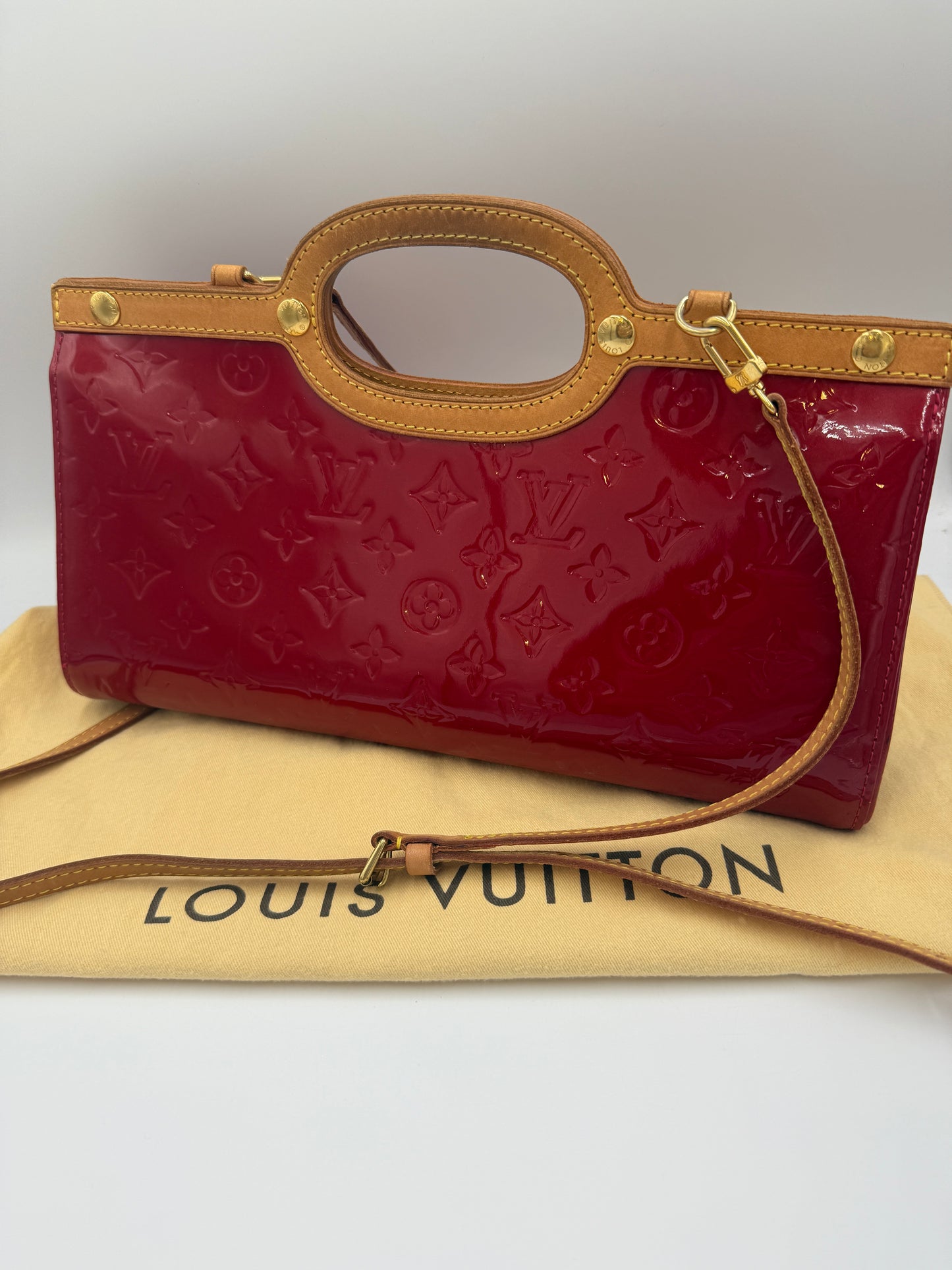 Louis Vuitton Red Vernis Patent Leather Crossbody SR0121