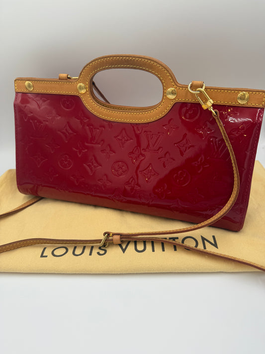 Louis Vuitton Red Vernis Patent Leather Crossbody SR0121