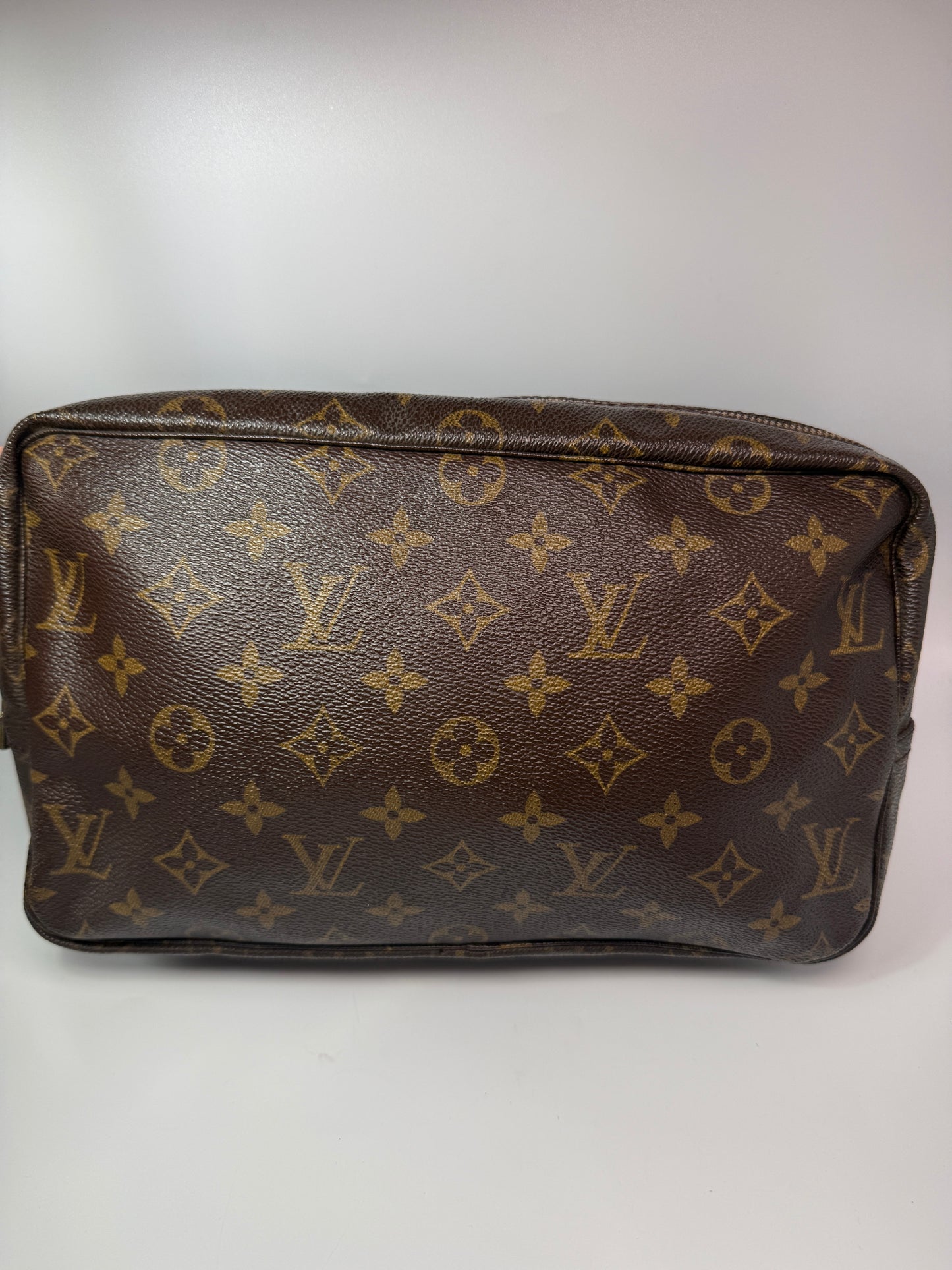 Louis Vuitton Monogram Coated Canvas Toiletry 28 cm 871 NO