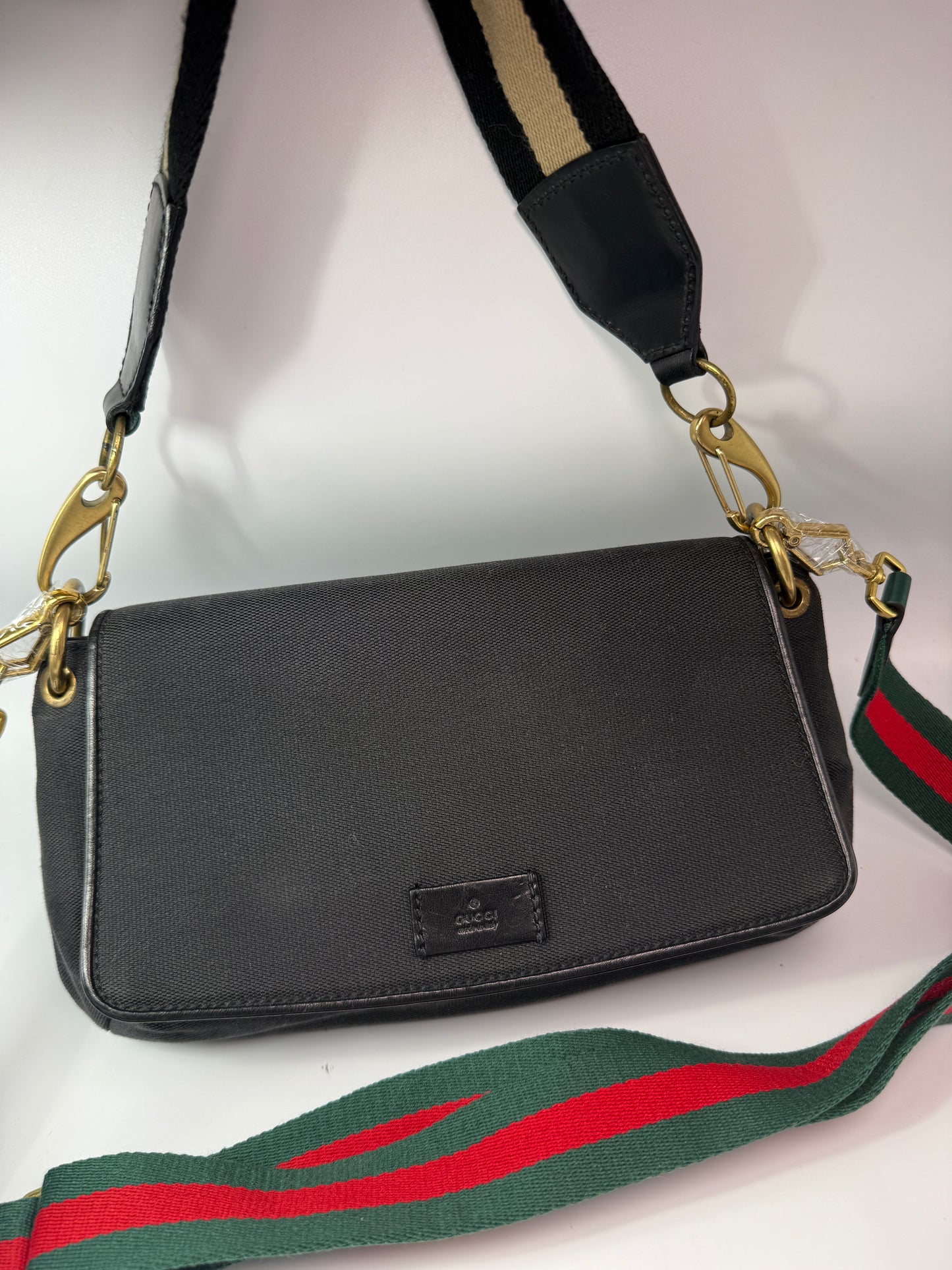 Gucci Black Canvas Shoulder Bag Unbranded Red and Green Crossbody Strap