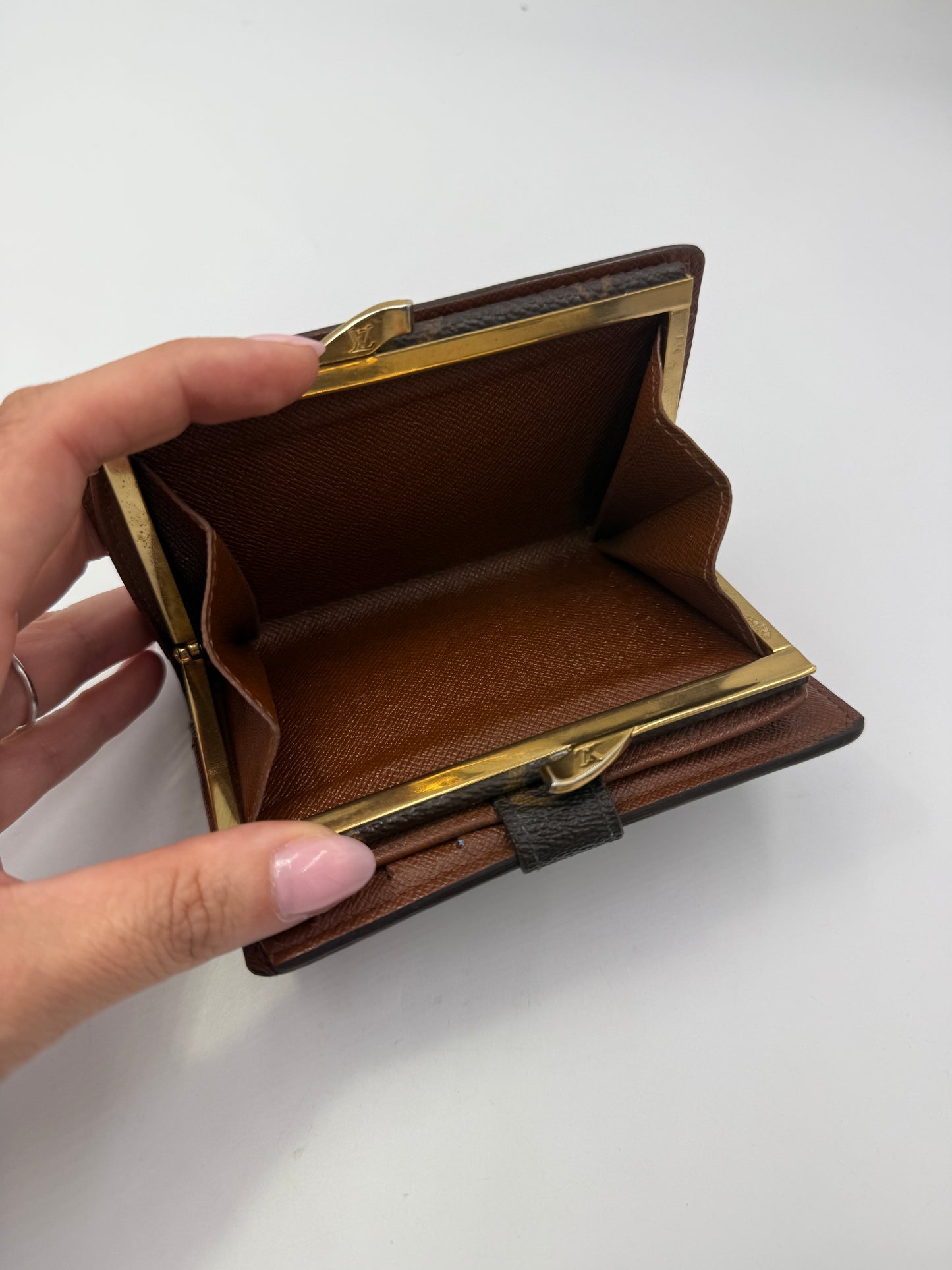 Louis Vuitton Monogram Kisslock Wallet SD0095