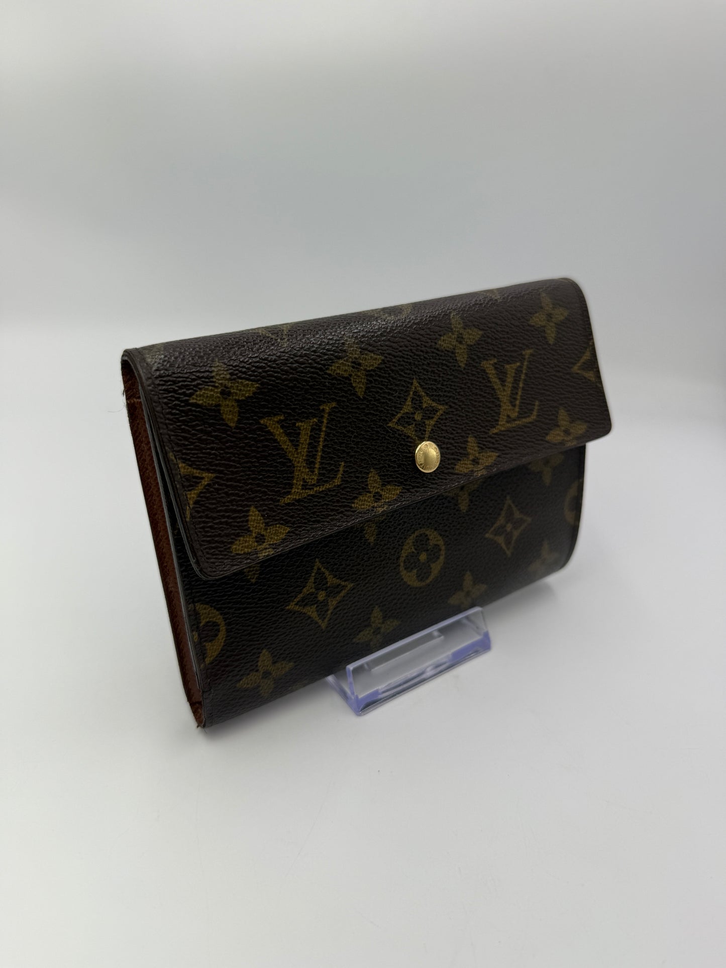 Louis Vuitton Monogram Compact International Wallet SP0036