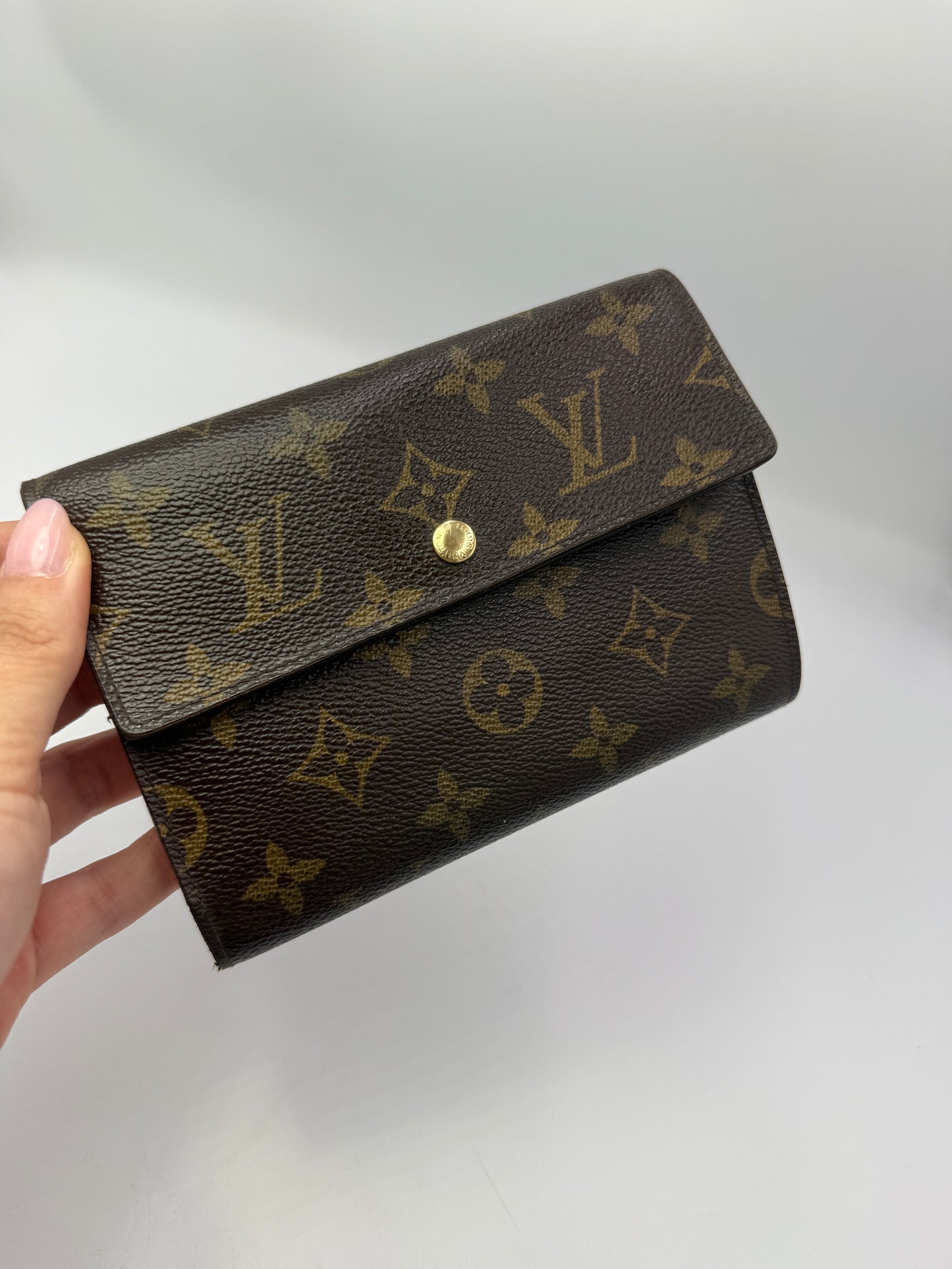 Louis Vuitton Monogram Compact International Wallet SP0036