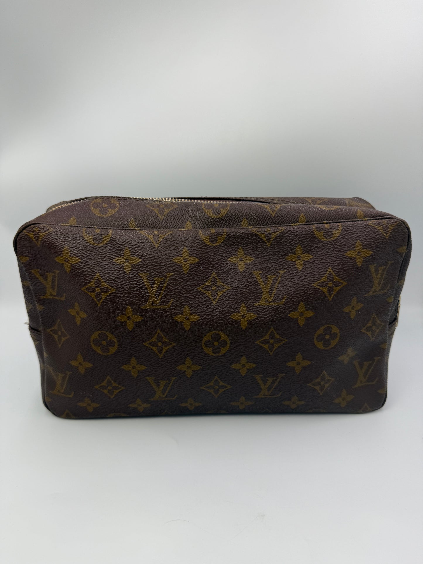 Louis Vuitton Monogram Coated Canvas Toiletry 28 cm