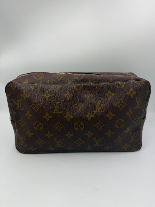Louis Vuitton Monogram Coated Canvas Toiletry 28 cm