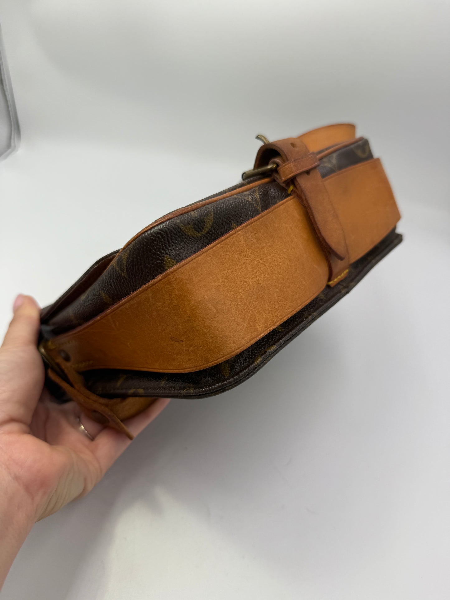 Louis Vuitton Monogram Cartouchiere MM Crossbody Shoulder Bag 884SL