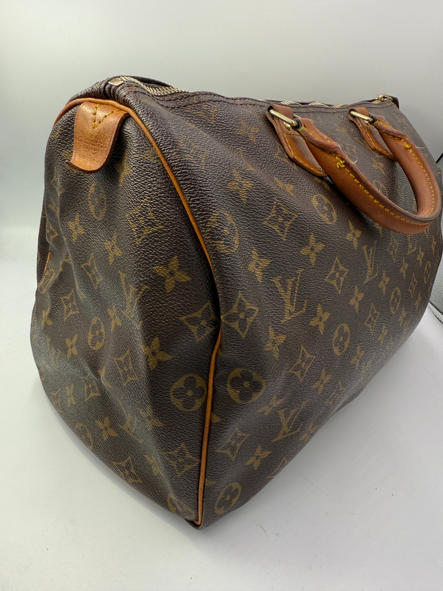 Louis Vuitton Monogram Speedy 30 MB0971