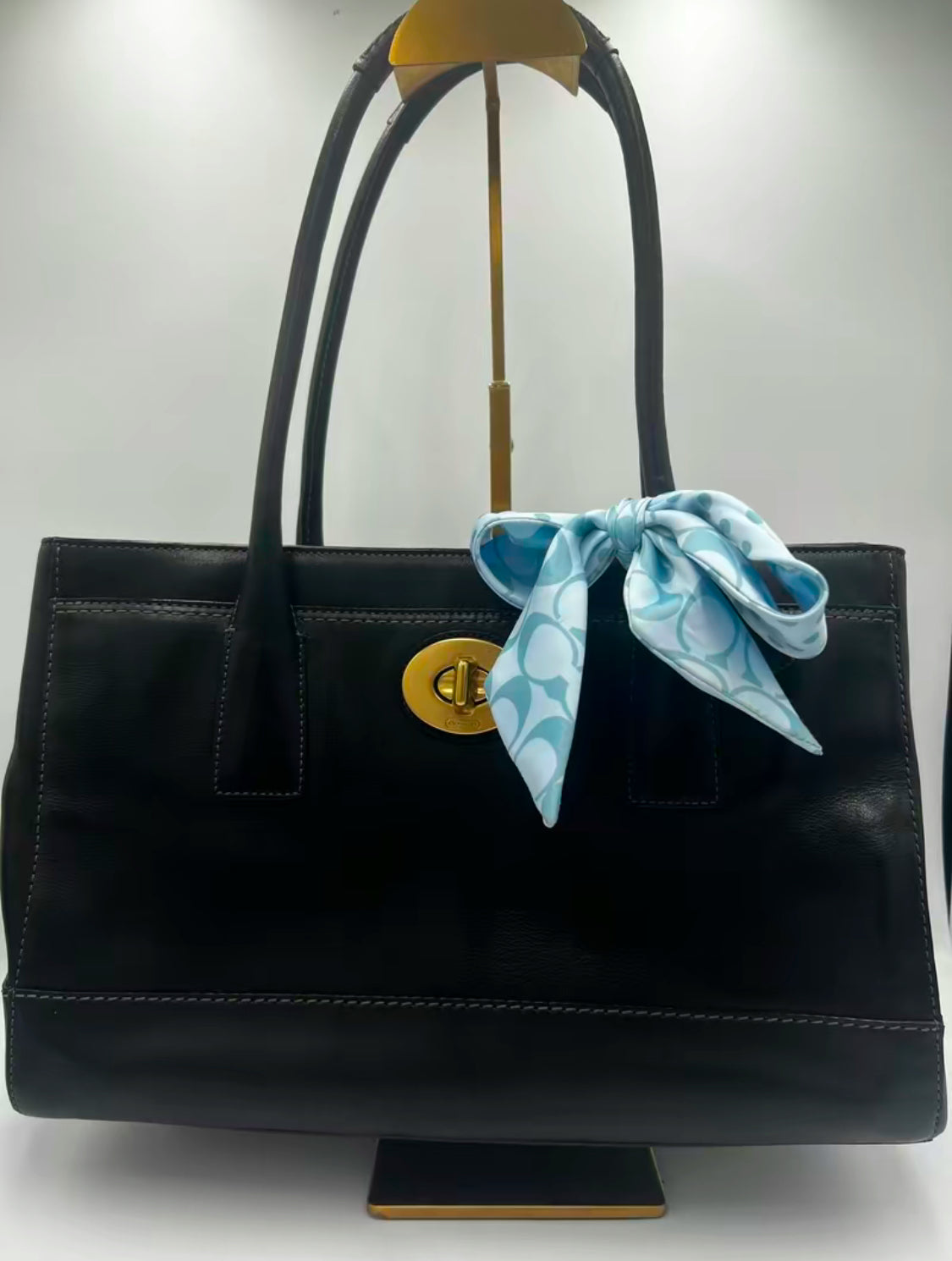 Coach Black Leather Zippered Shoulder Bag w/Branded Twilly