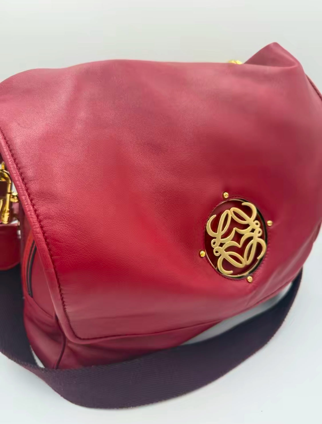 Loewe Red Red Leather Shoulder/Crossbody Bag
