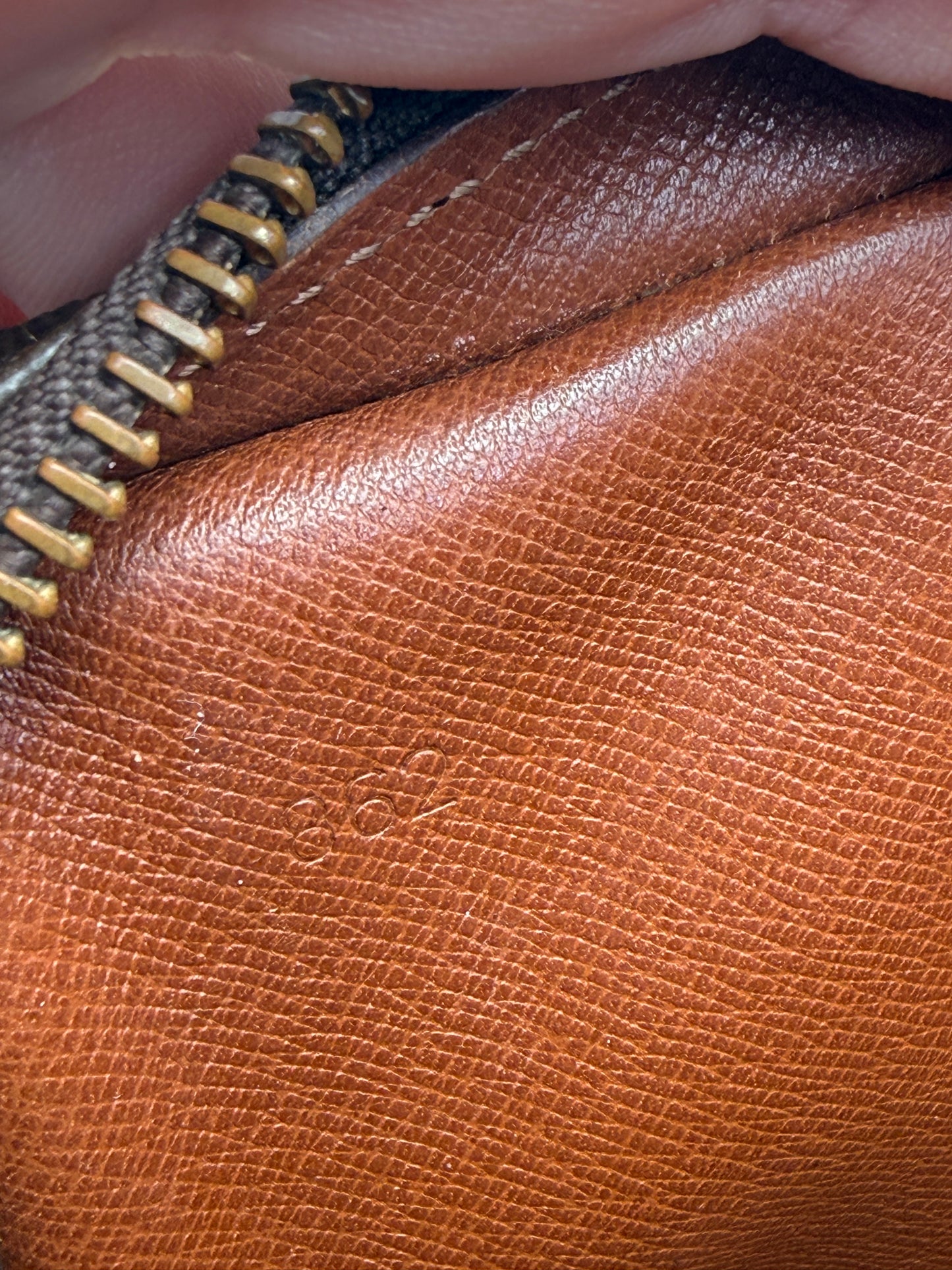Louis Vuitton Monogram Wristlet 22 cm 862