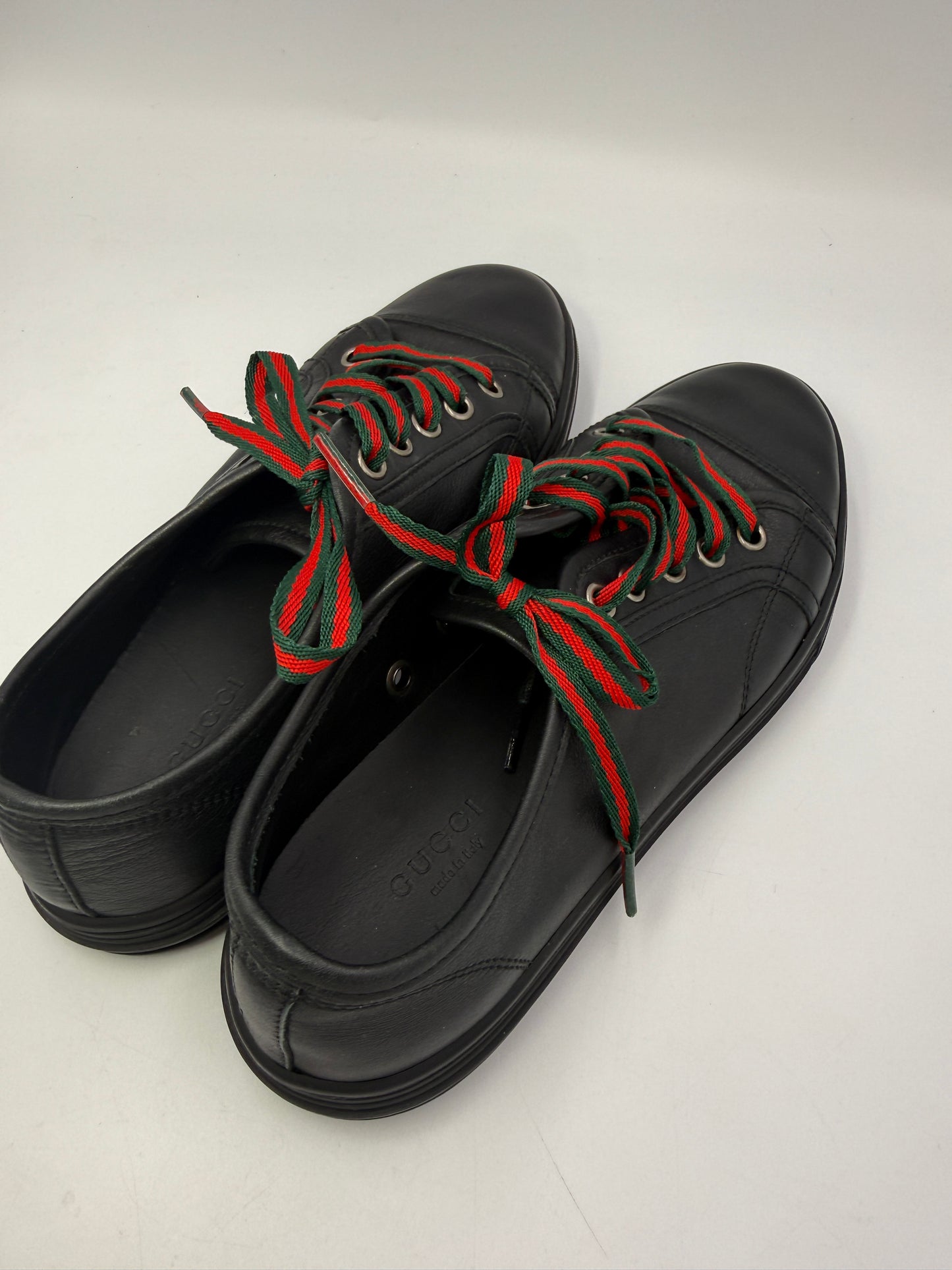 Gucci Black Leather Low Top Sneakers