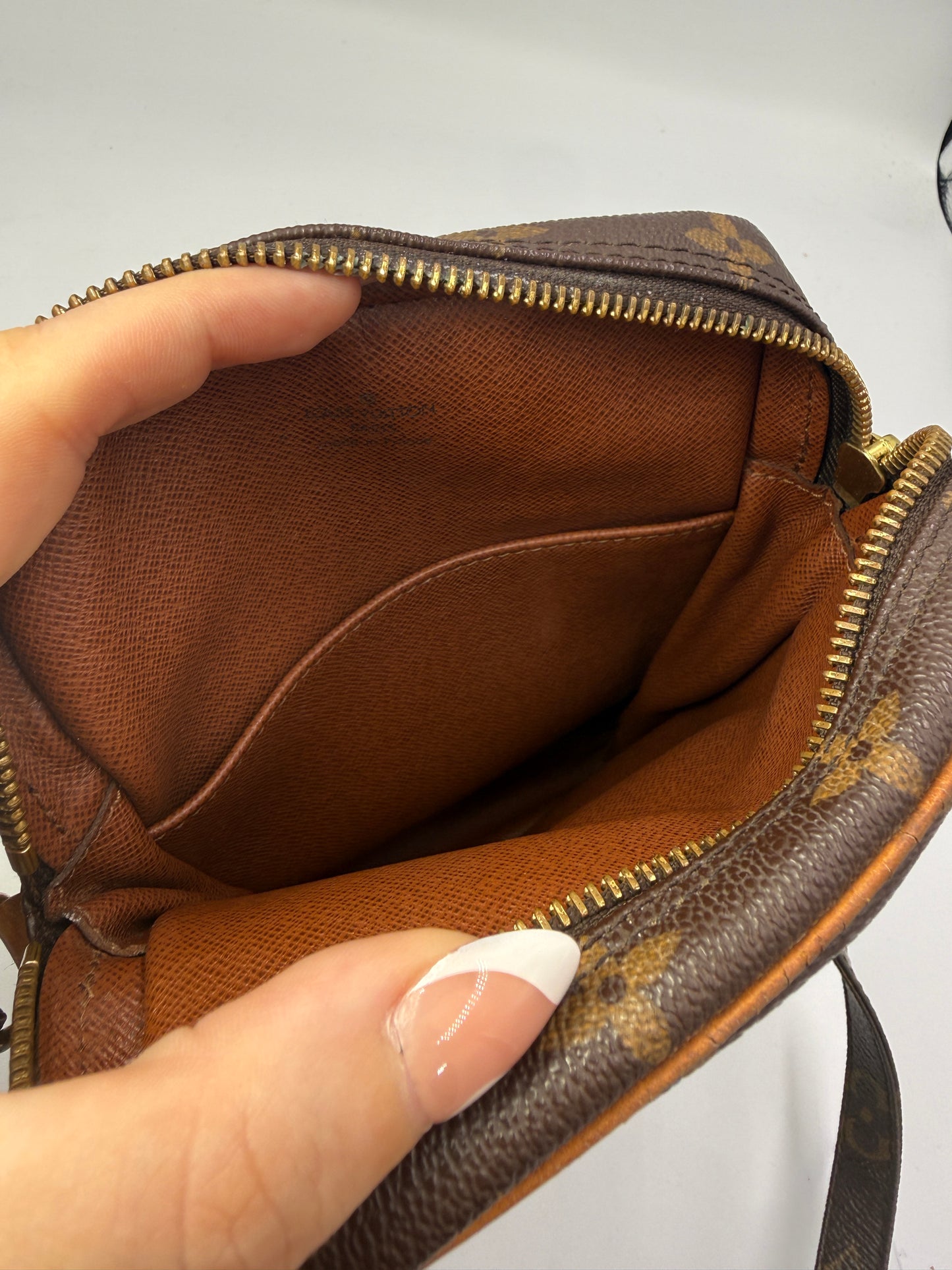 Louis Vuitton Monogram Danube Crossbody SL0949