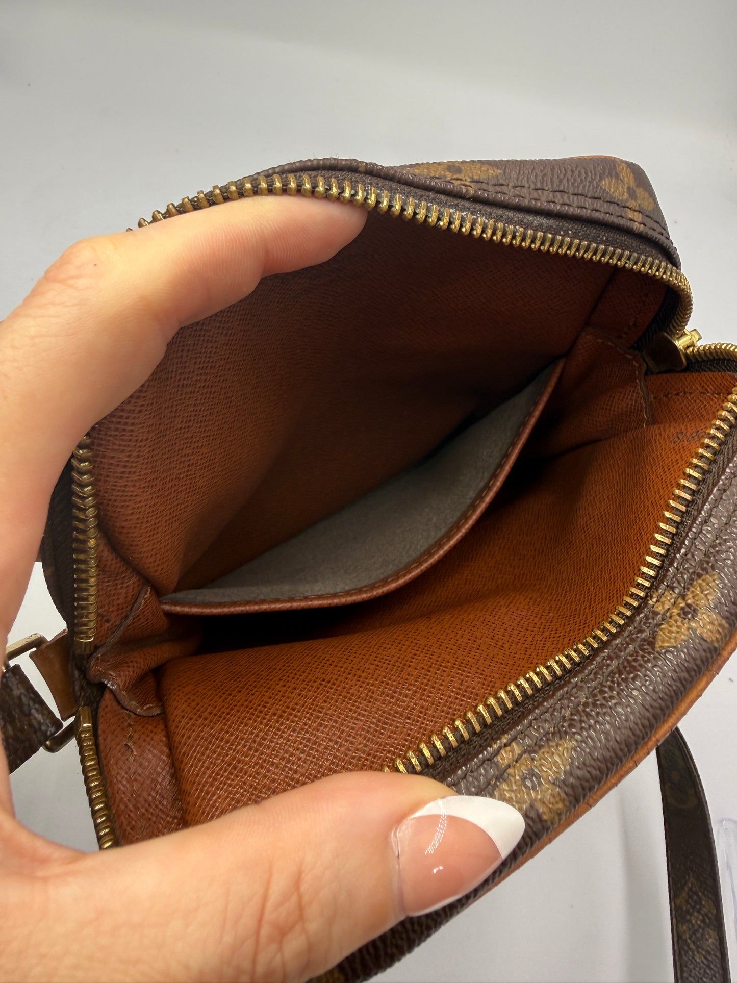 Louis Vuitton Monogram Danube Crossbody SL0949