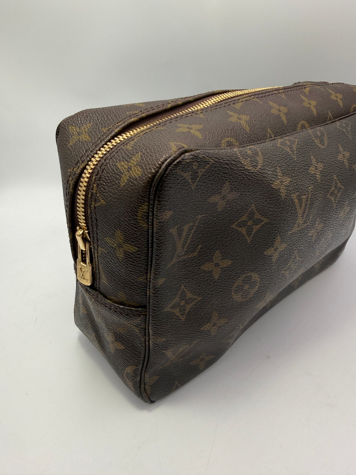 Louis Vuitton Monogram Coated Canvas Toiletry 28 cm