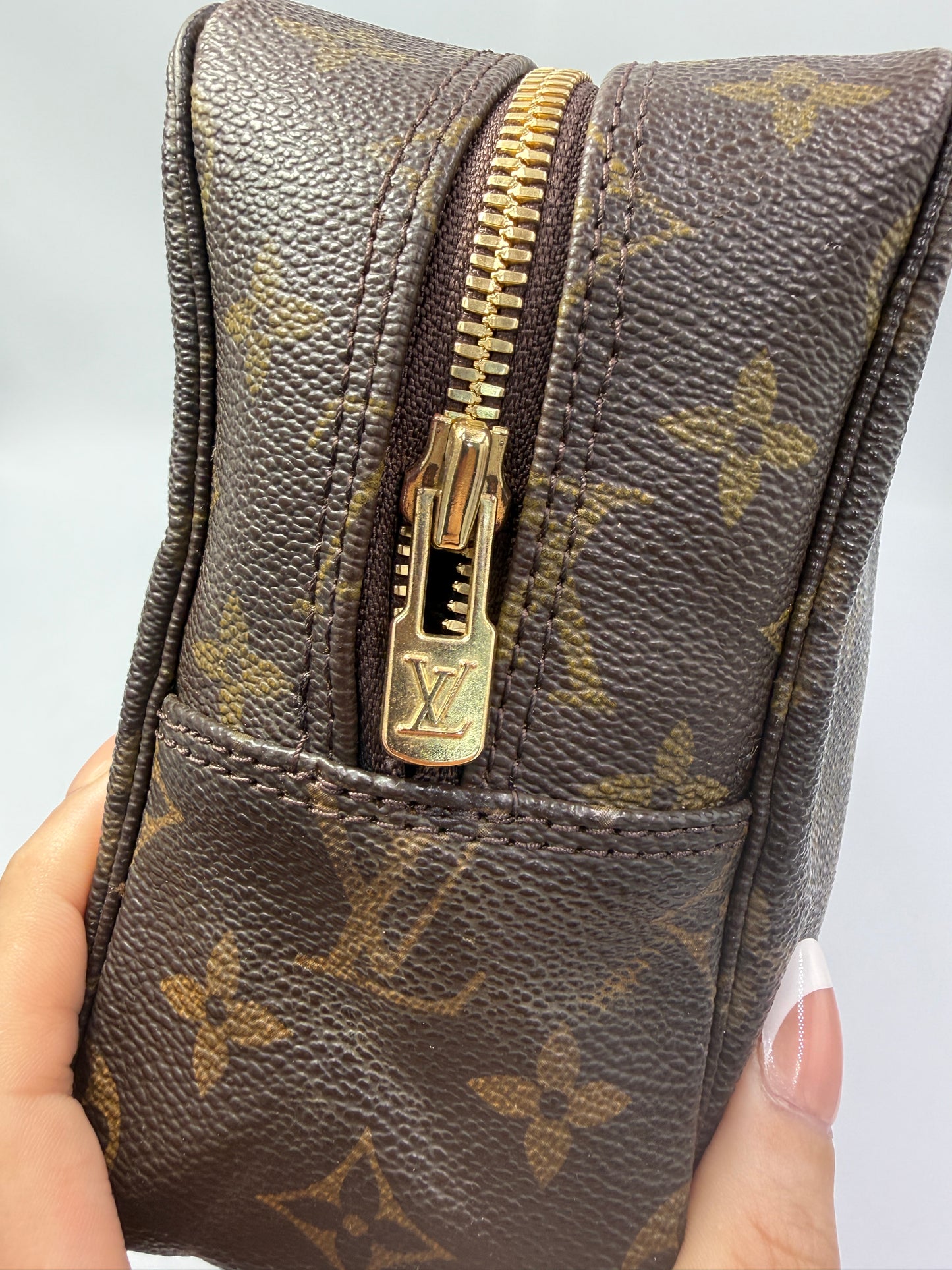 Louis Vuitton Monogram Coated Canvas Toiletry 28 cm