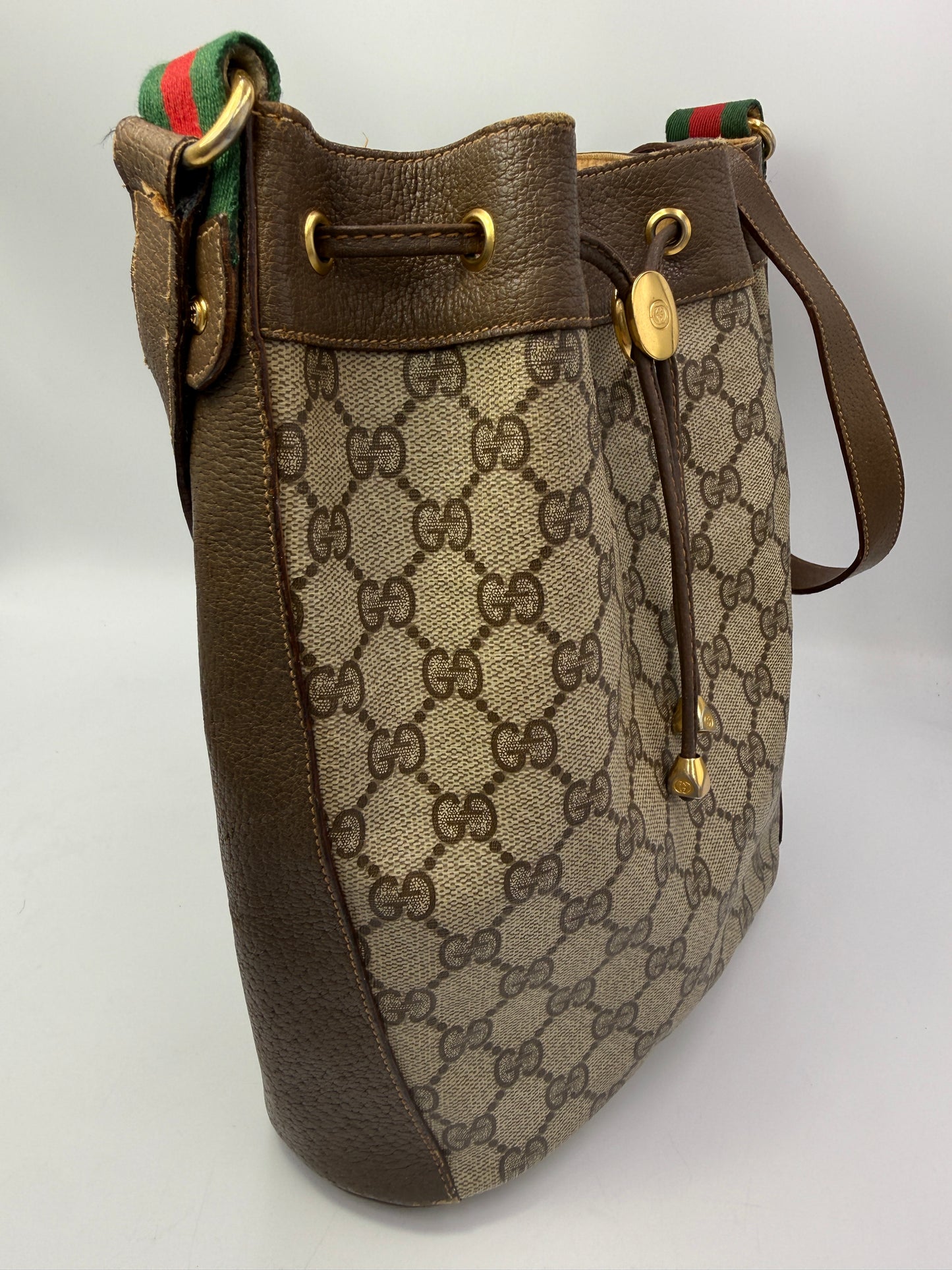 Gucci Supreme Canvas Sherry Line Shoulder Bag