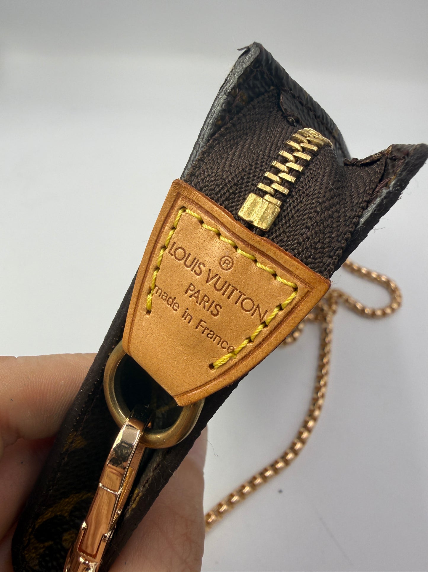 Louis Vuitton Monogram Toiletry Pouch 19 With Box And Chain FL0090