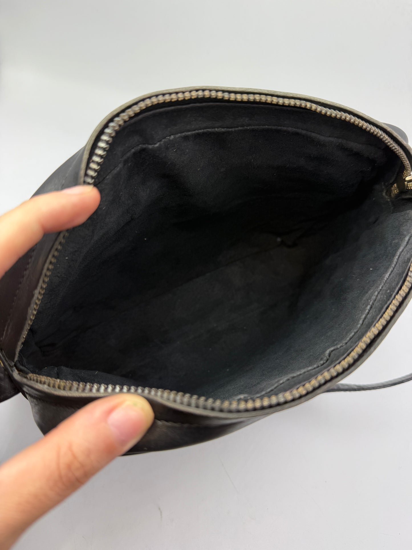 Gucci Vintage Black Leather Sherry Line Shoulder Bag