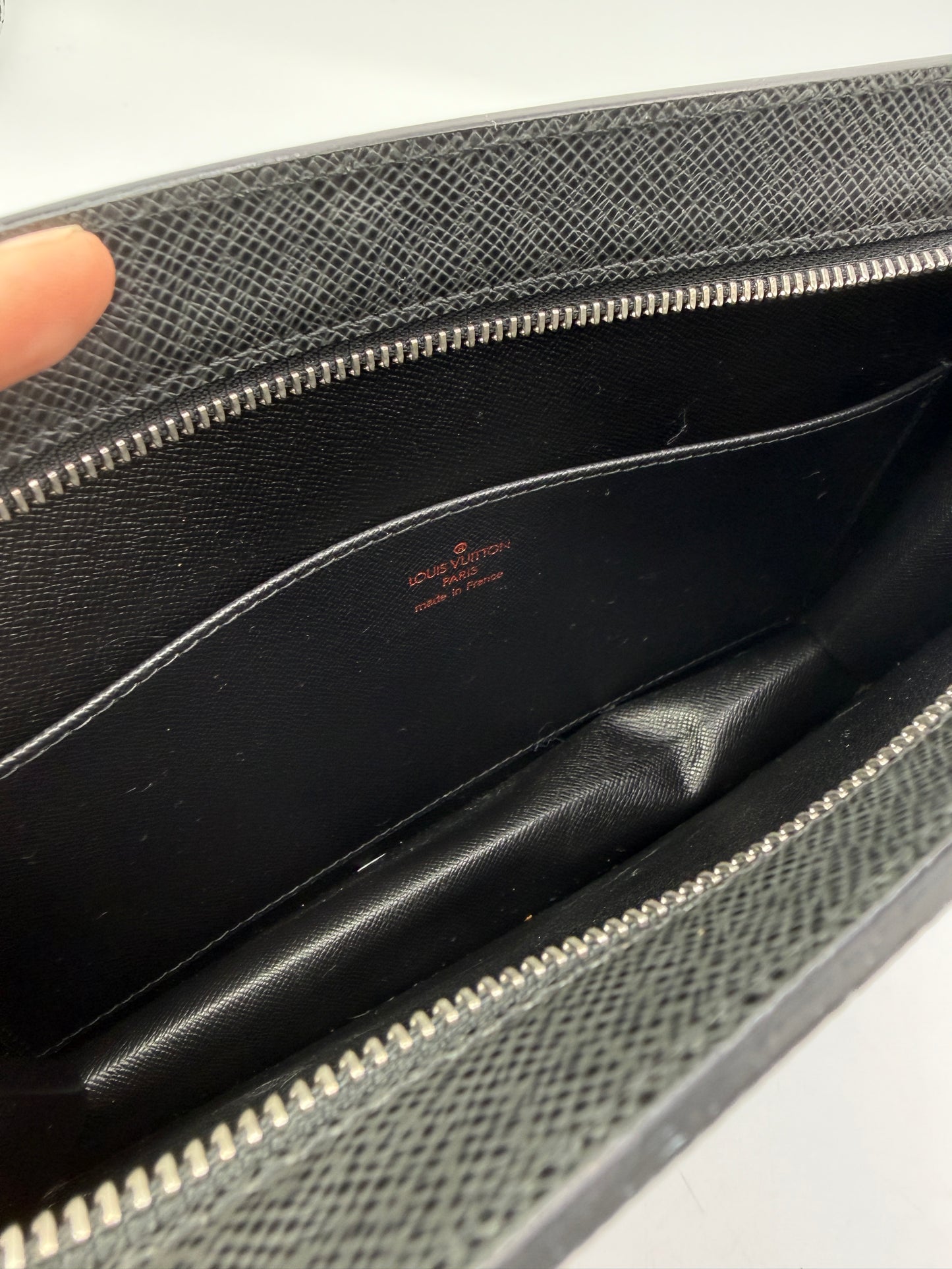 Louis Vuitton Black Taiga Leather Clutch With Unbranded Insert And Chain SR1003