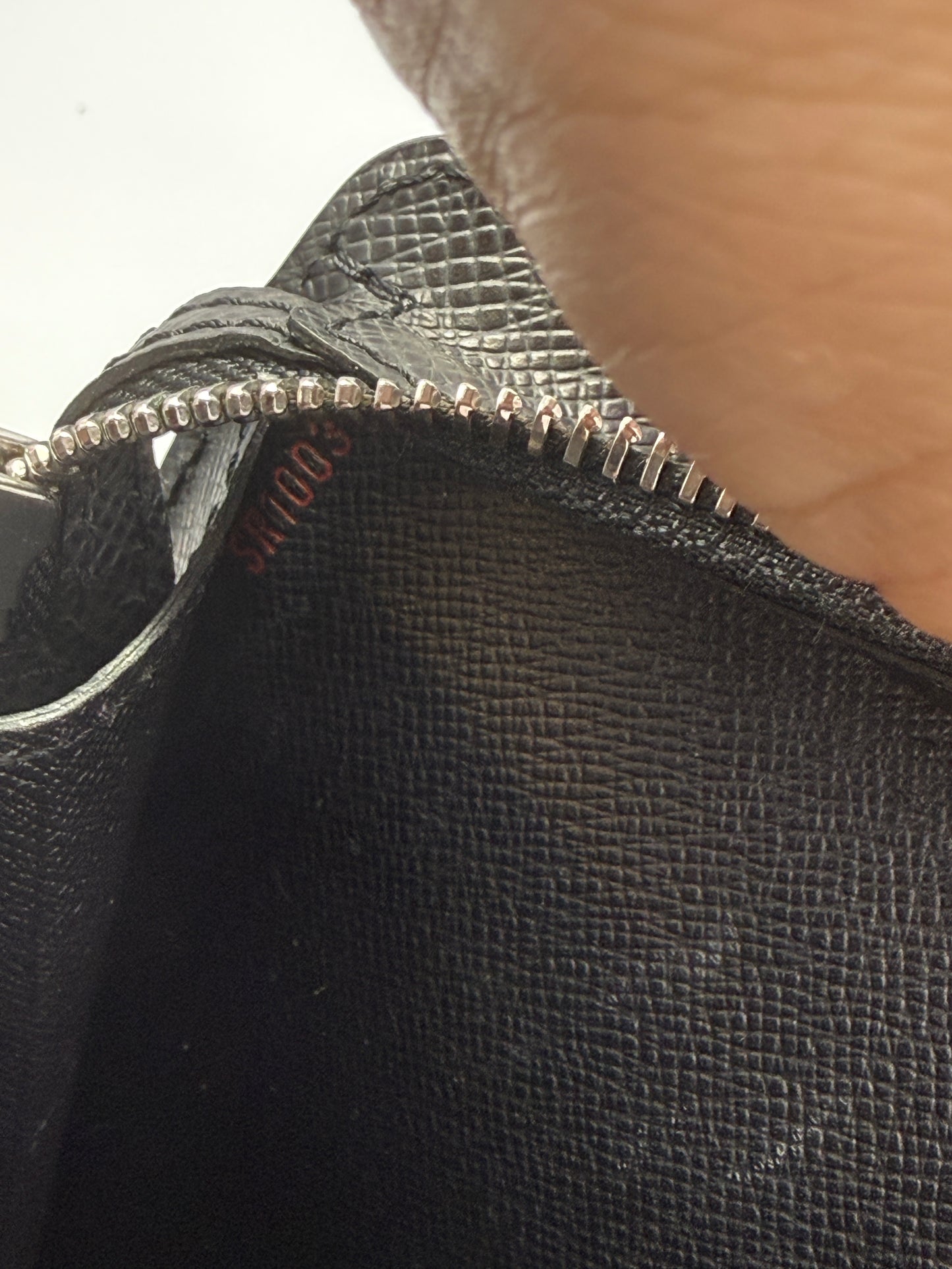 Louis Vuitton Black Taiga Leather Clutch With Unbranded Insert And Chain SR1003