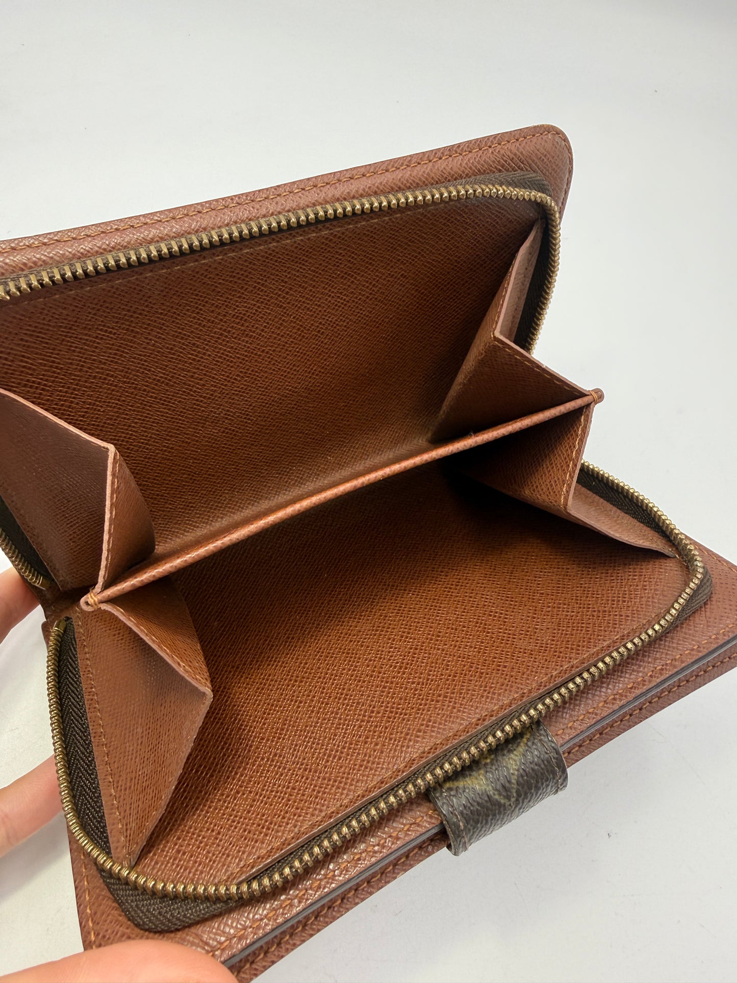 Louis Vuitton Monogram Porte Papier Zippe Wallet SP0025