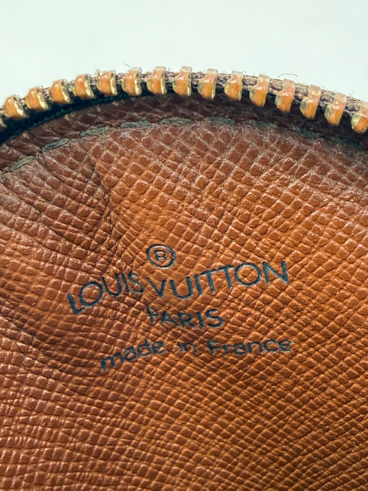 Louis Vuitton Monogram Round Coin Case CT0053