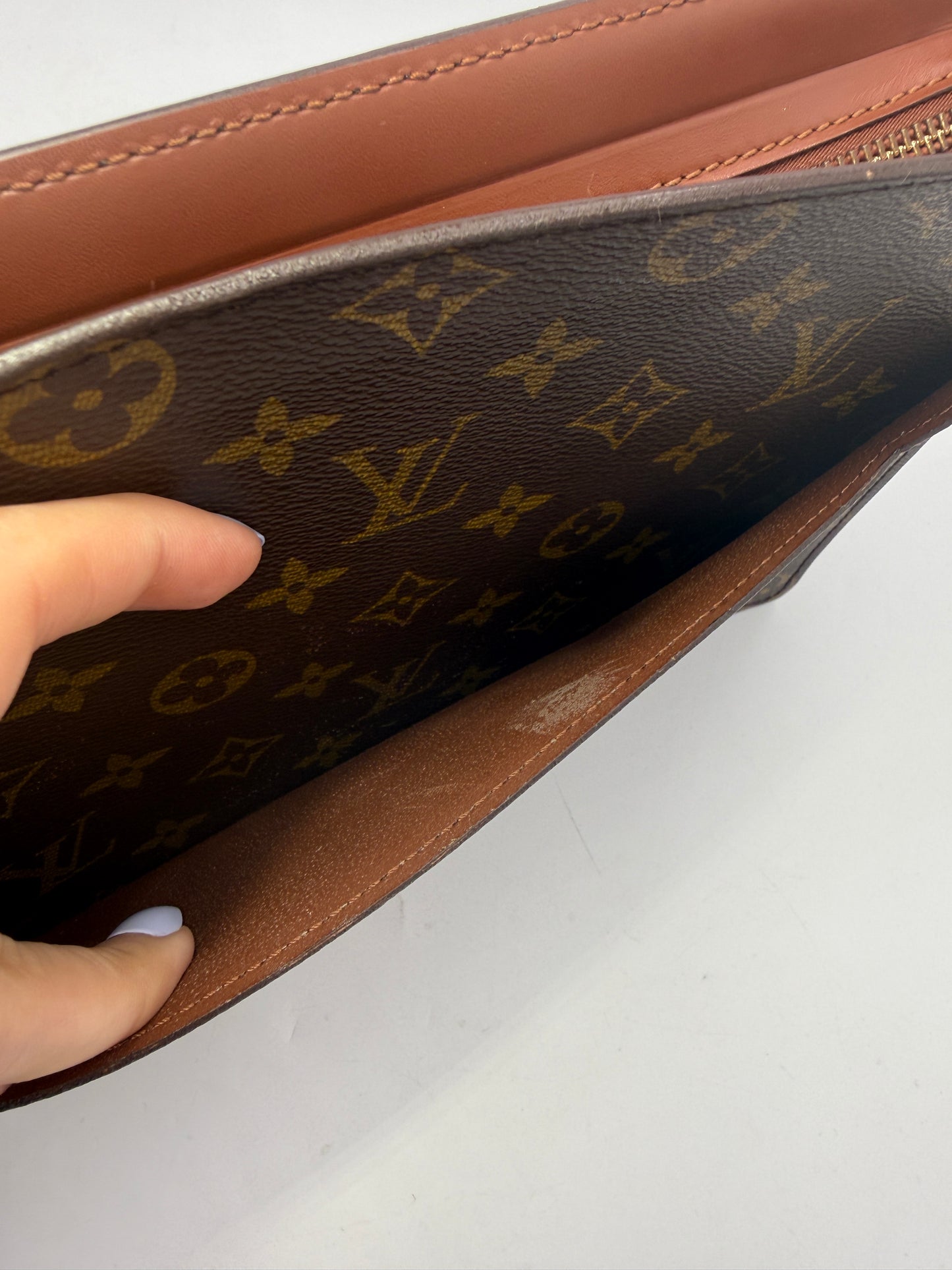 Louis Vuitton Monogram Coated Canvas Clutch TH8902