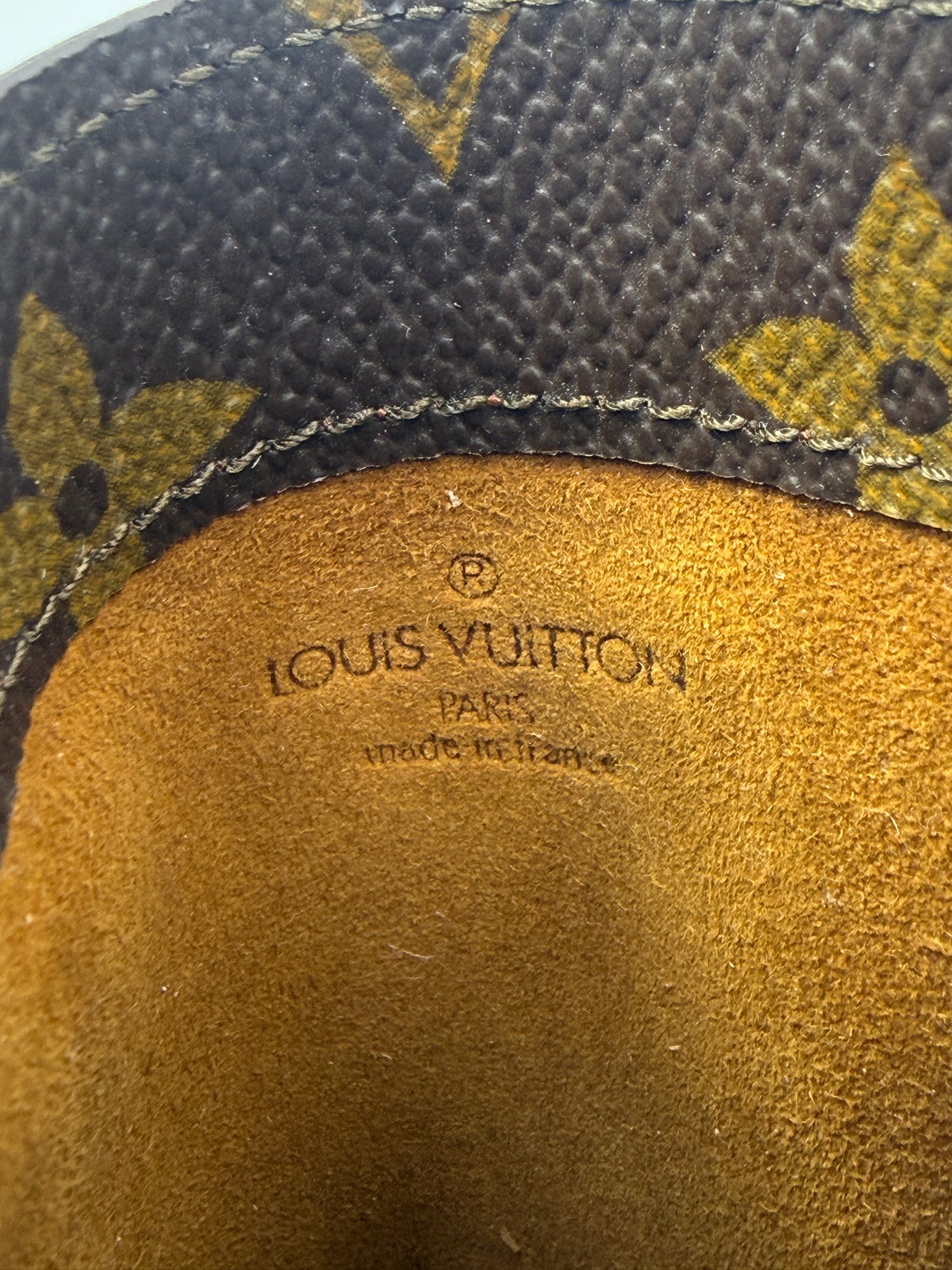 Louis Vuitton Monogram Reading Glasses Case MI8911