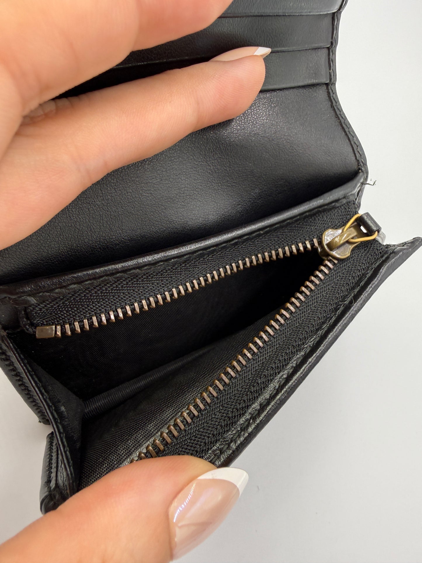 Gucci GG Marmont Black Leather Compact Wallet