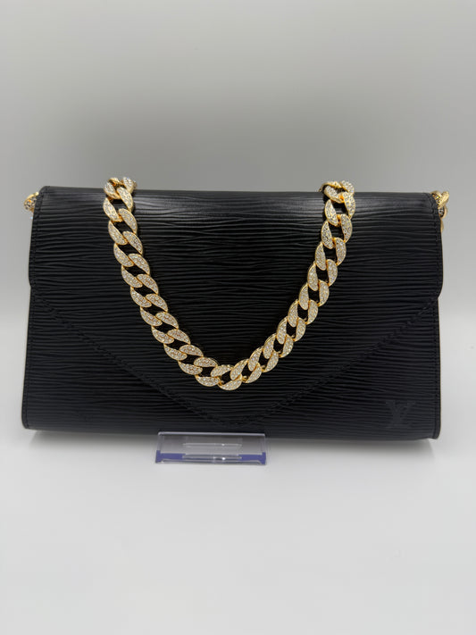 Louis Vuitton Vintage Black Epi Envelope Clutch VI0950