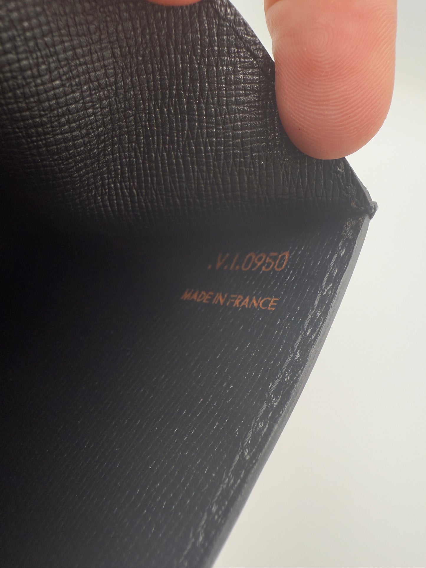 Louis Vuitton Vintage Black Epi Envelope Clutch VI0950