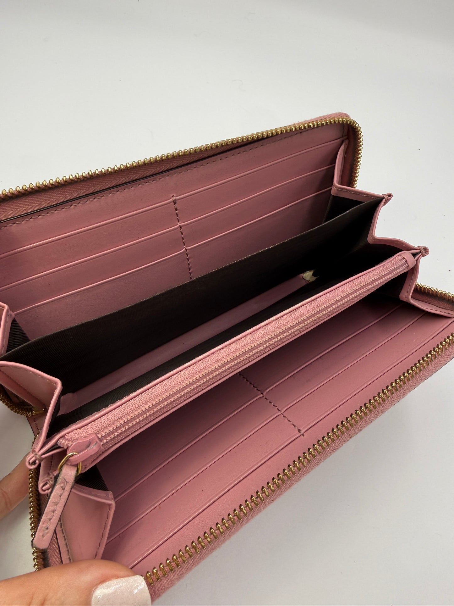 Gucci Guccissima Pink Leather Zippy Long Wallet