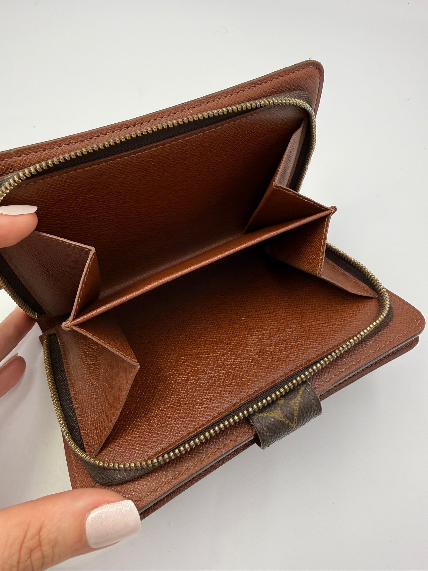 Louis Vuitton Monogram Porte Papier Zippe Wallet SP0061