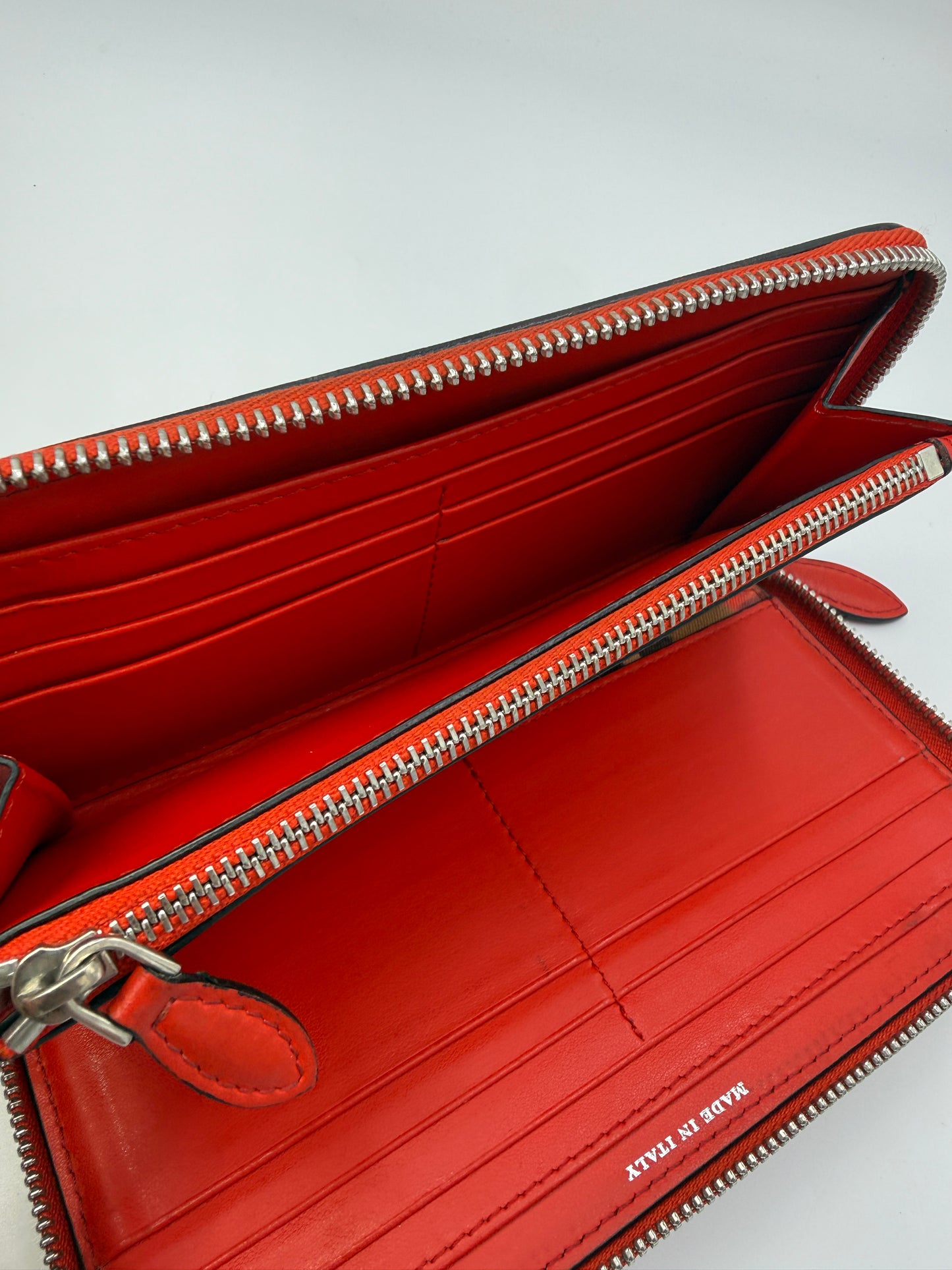 Burberry Graffiti Check Zip-Around Wallet London England Collection