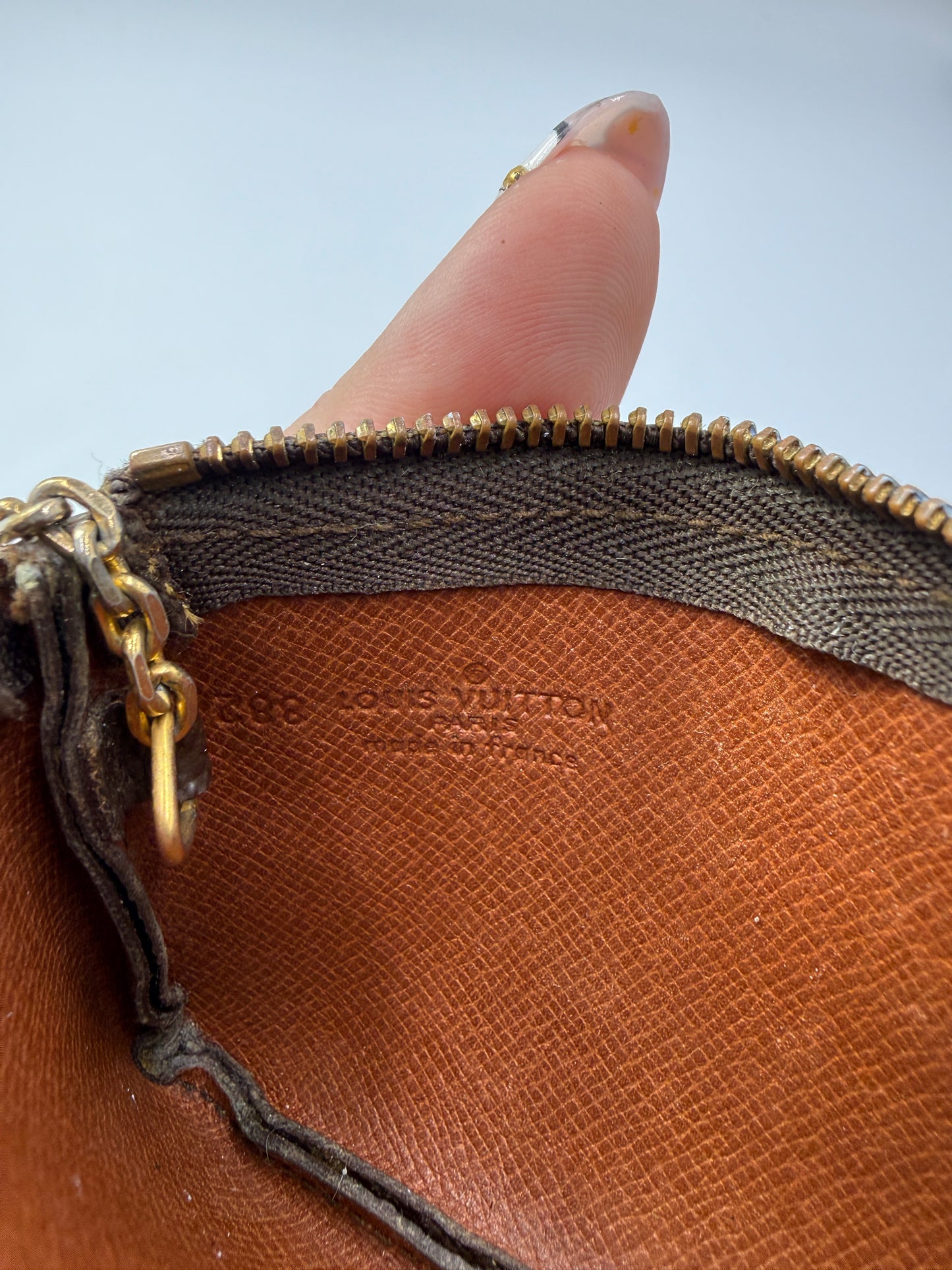 Louis Vuitton Monogram Coated Canvas Key Cles 882ET