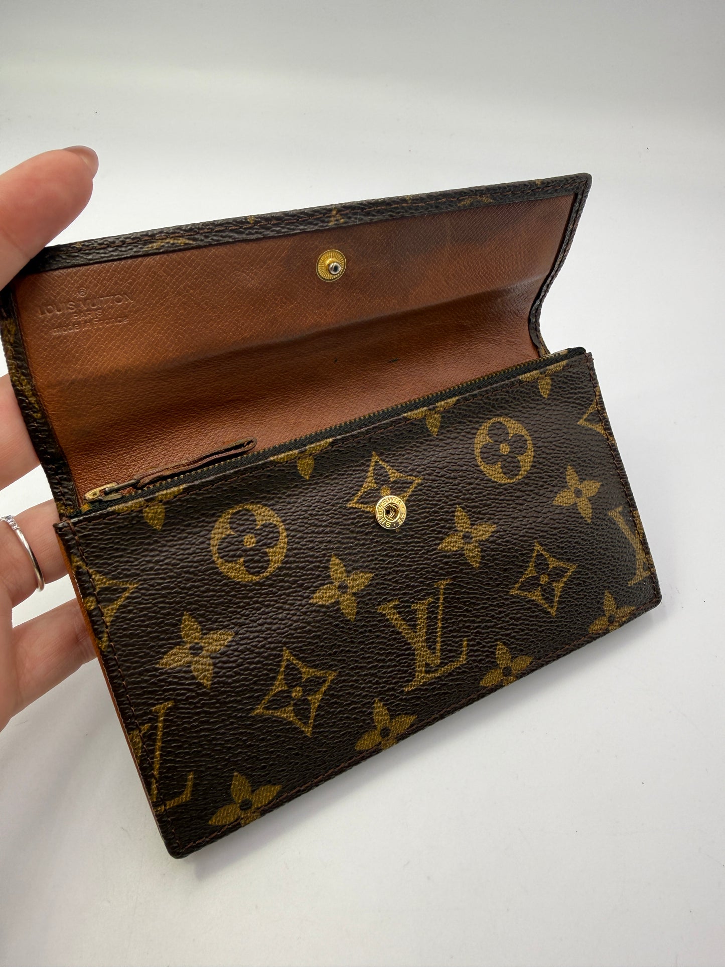 Louis Vuitton Monogram French Purse Wallet with Unbranded Chain 853
