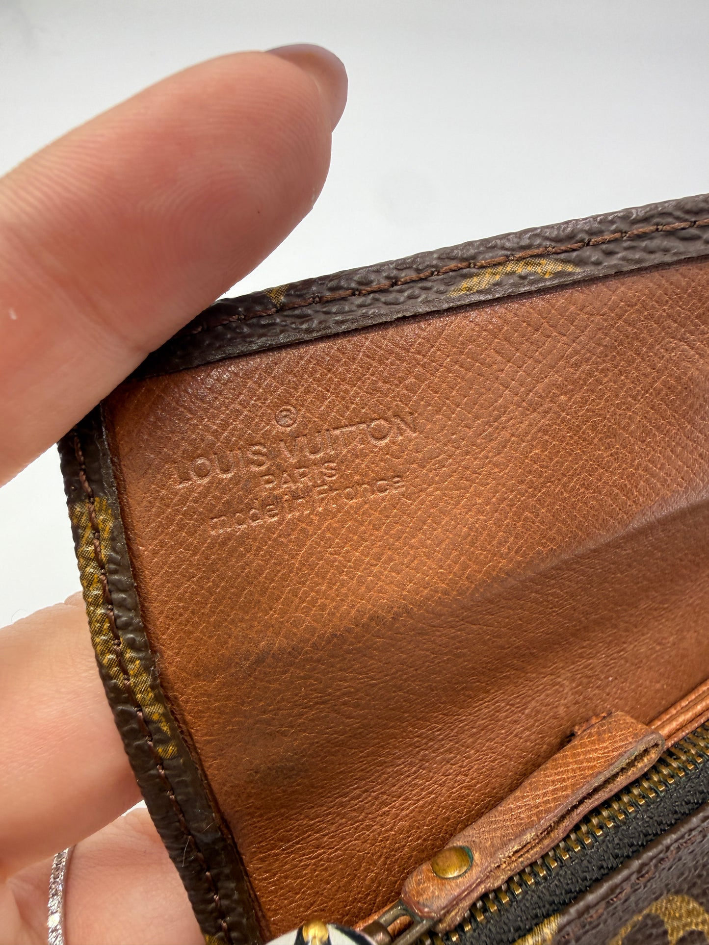 Louis Vuitton Monogram French Purse Wallet with Unbranded Chain 853