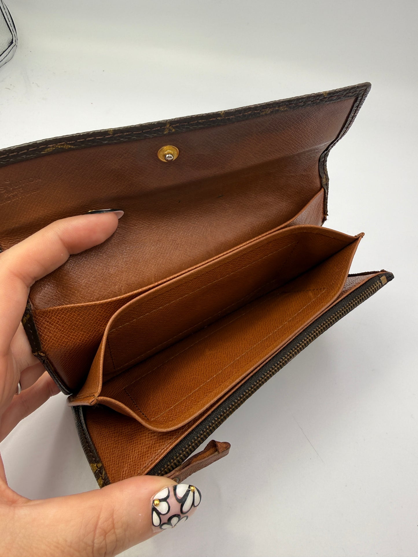 Louis Vuitton Monogram French Purse Wallet with Unbranded Chain 853