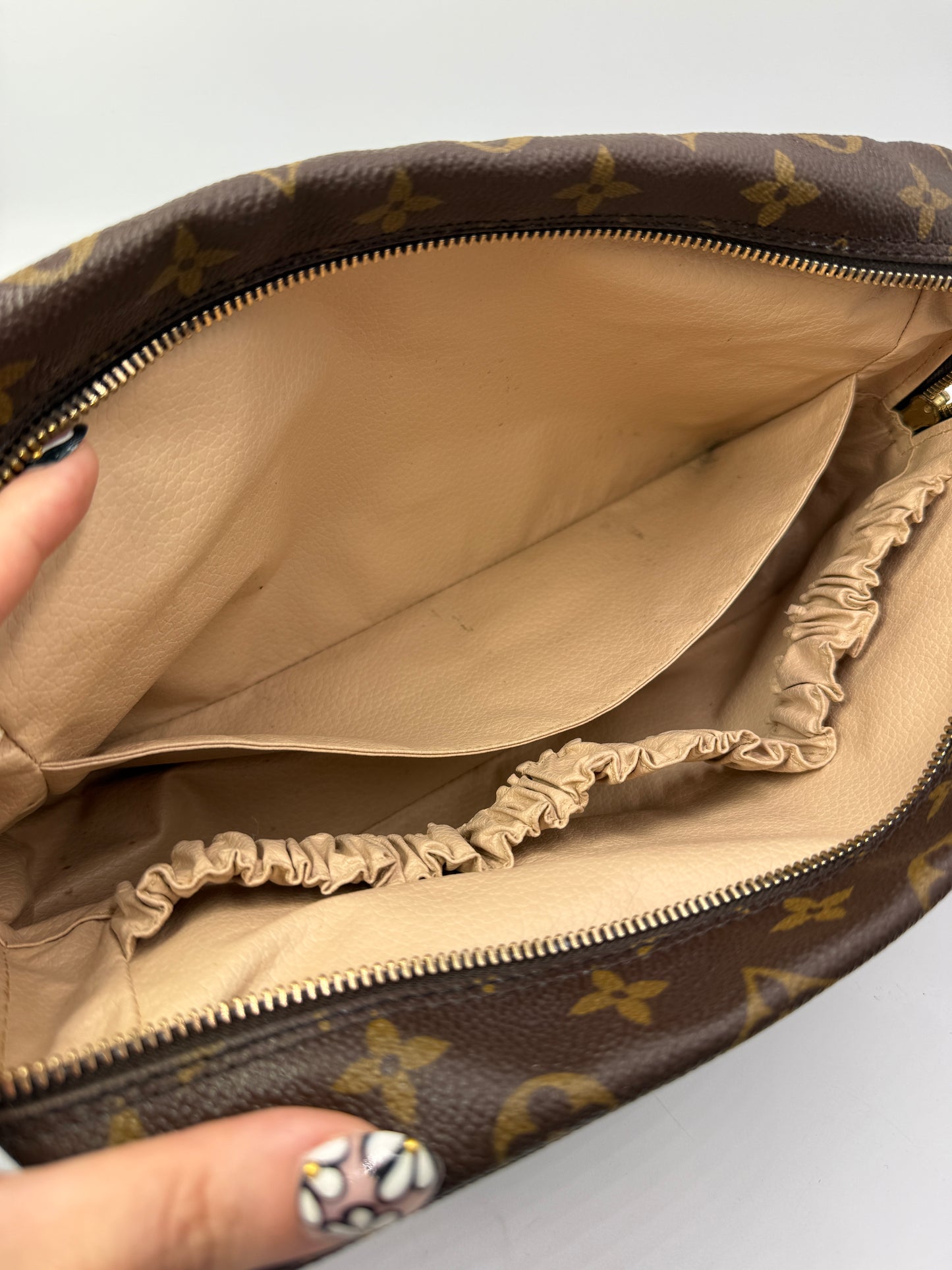 Louis Vuitton Monogram Coated Canvas Toiletry 28 cm 881TH