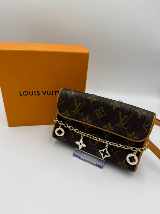 Louis Vuitton Monogram Coated Canvas Florentine FL0092