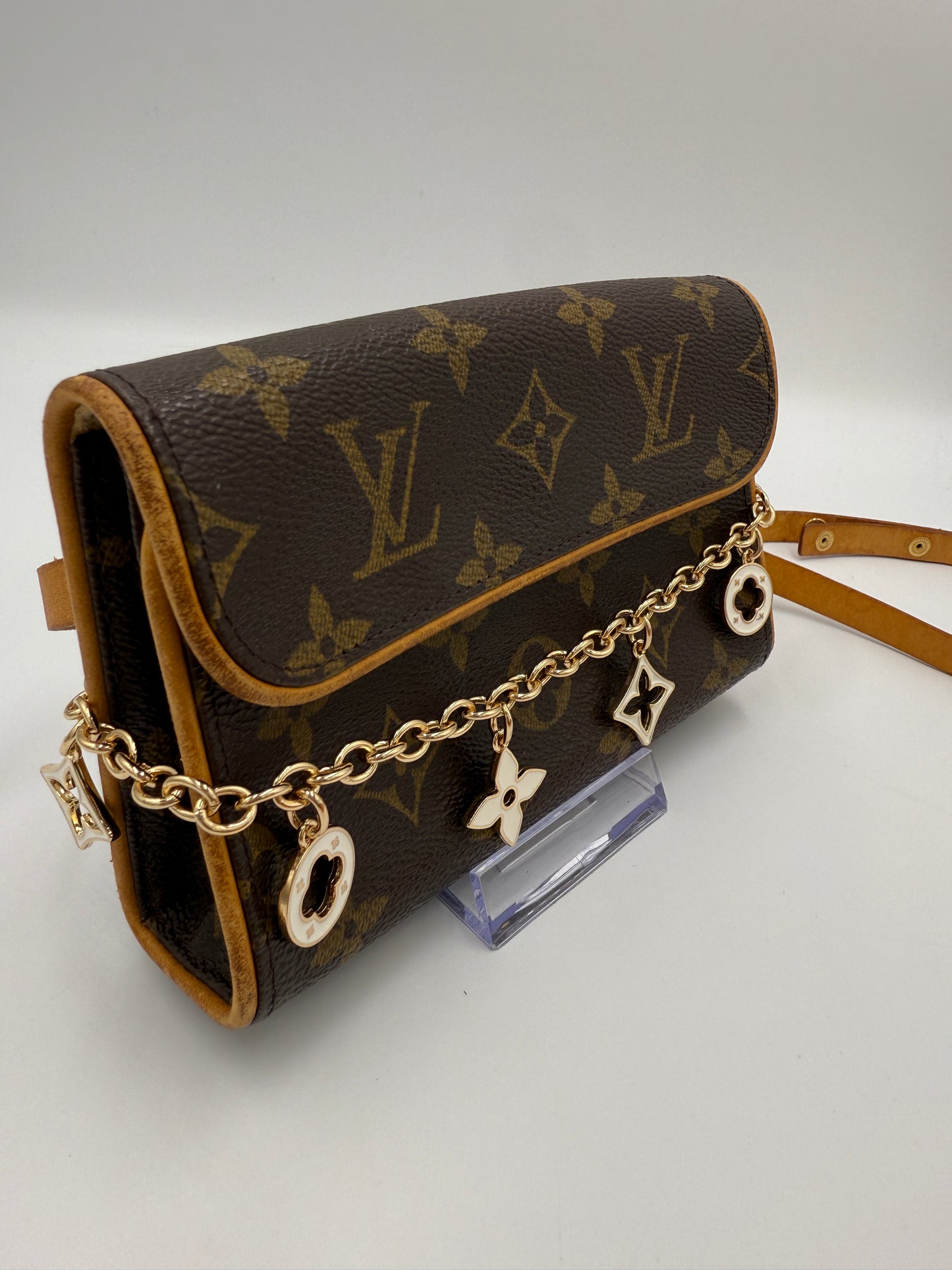 Louis Vuitton Monogram Coated Canvas Florentine FL0092
