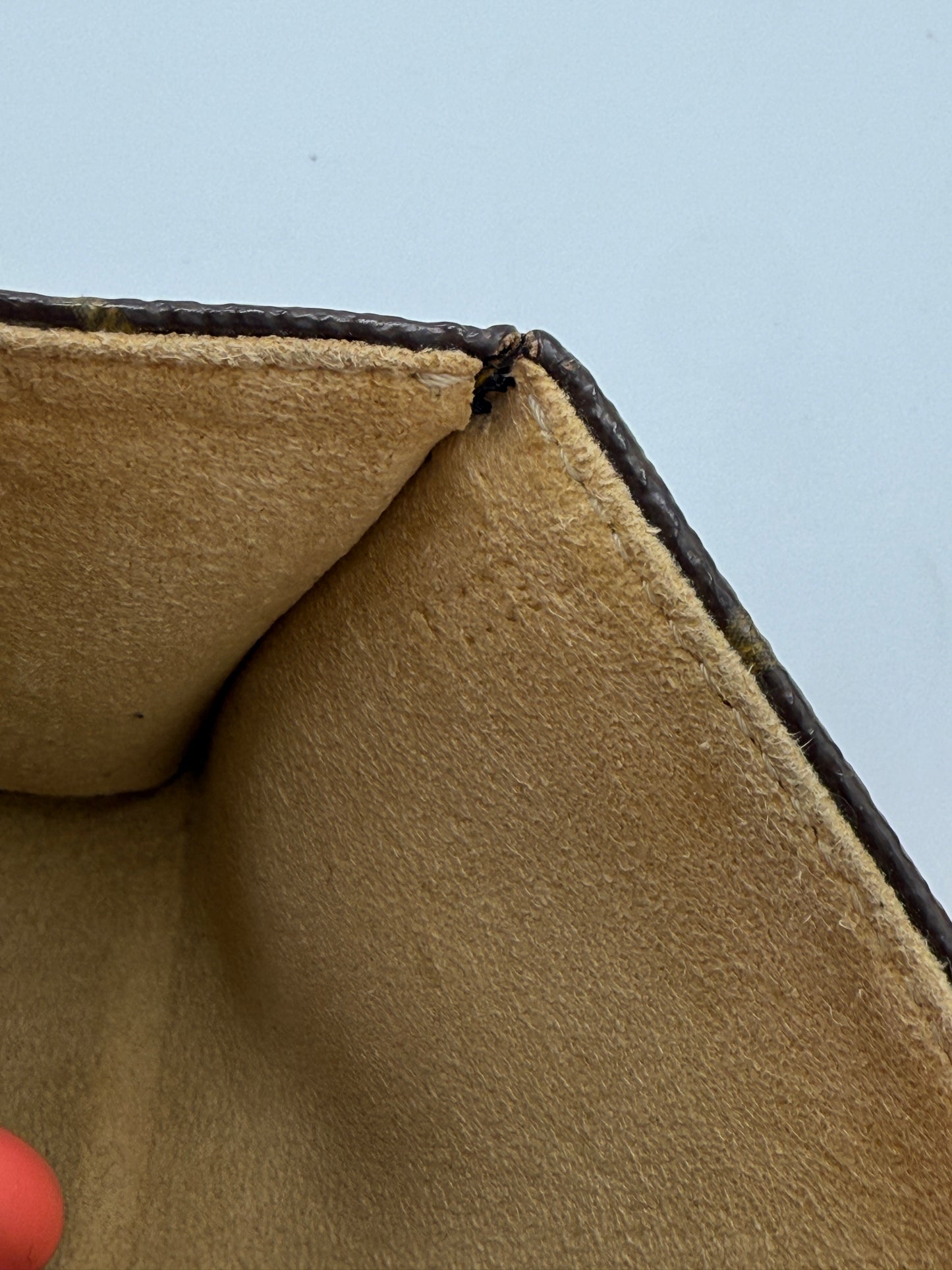 Louis Vuitton Monogram Coated Canvas Florentine FL0092