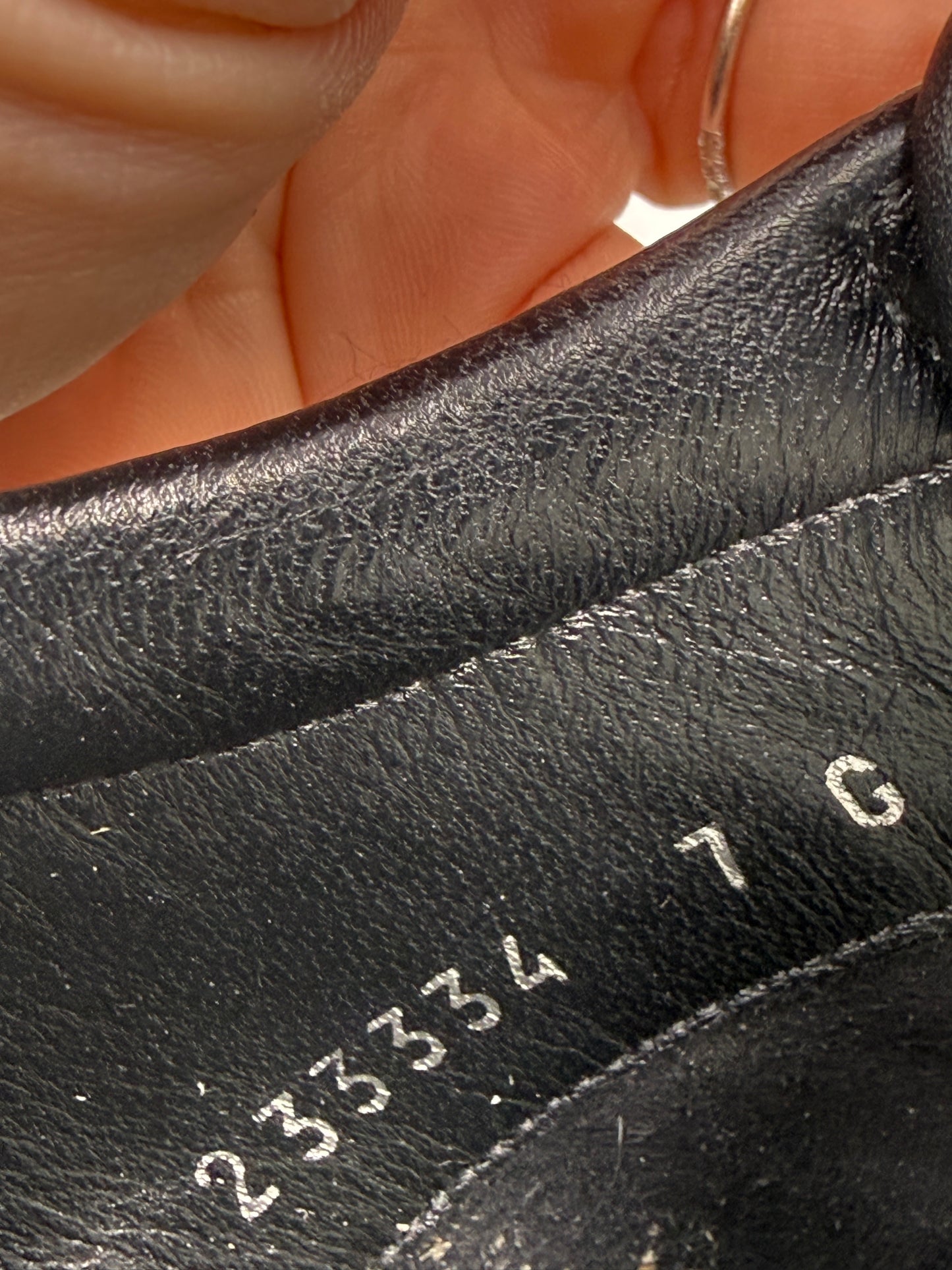 Gucci Men’s Guccissma Supreme Leather Sneakers Size 7